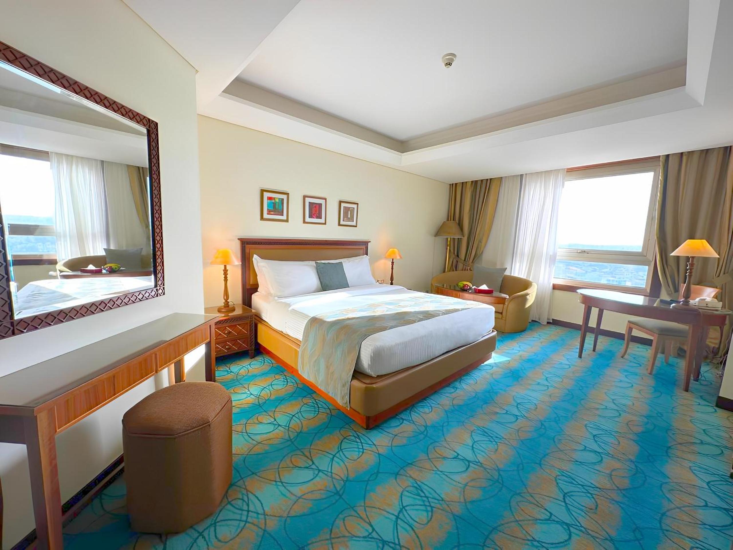 Deluxe Room King Size - Photo 7