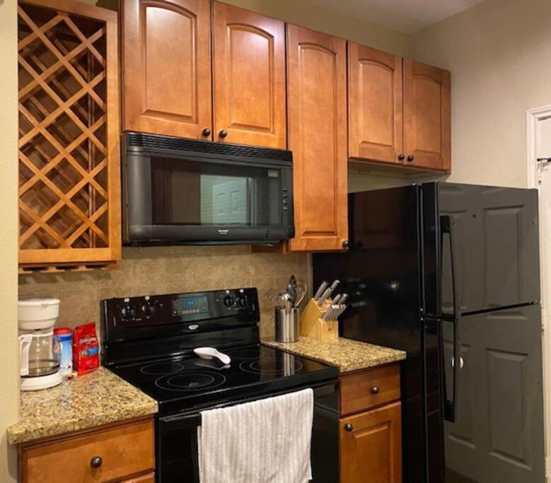 Three-Bedroom Apartment photo 2