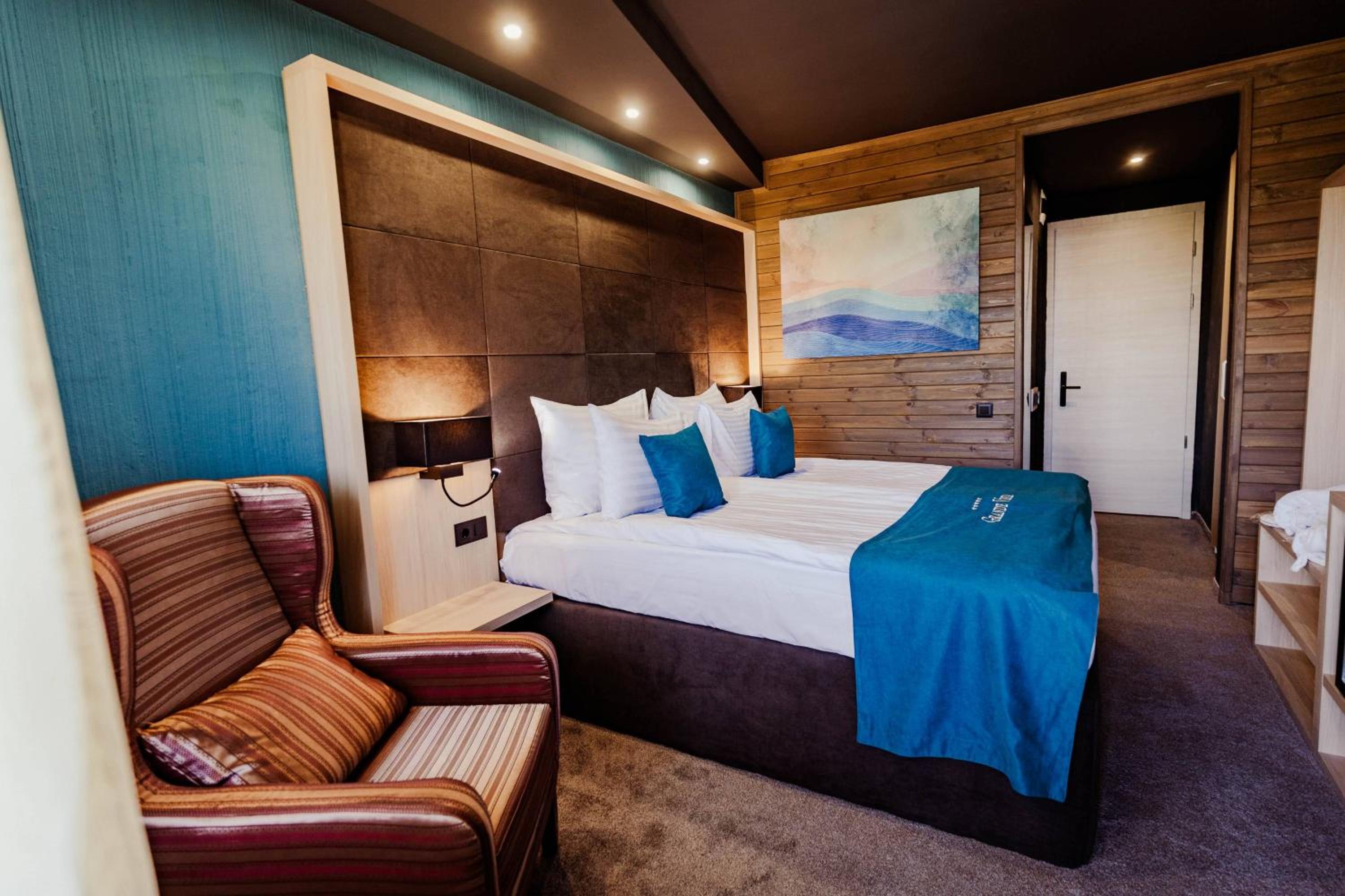 Double Deluxe Room photo 1