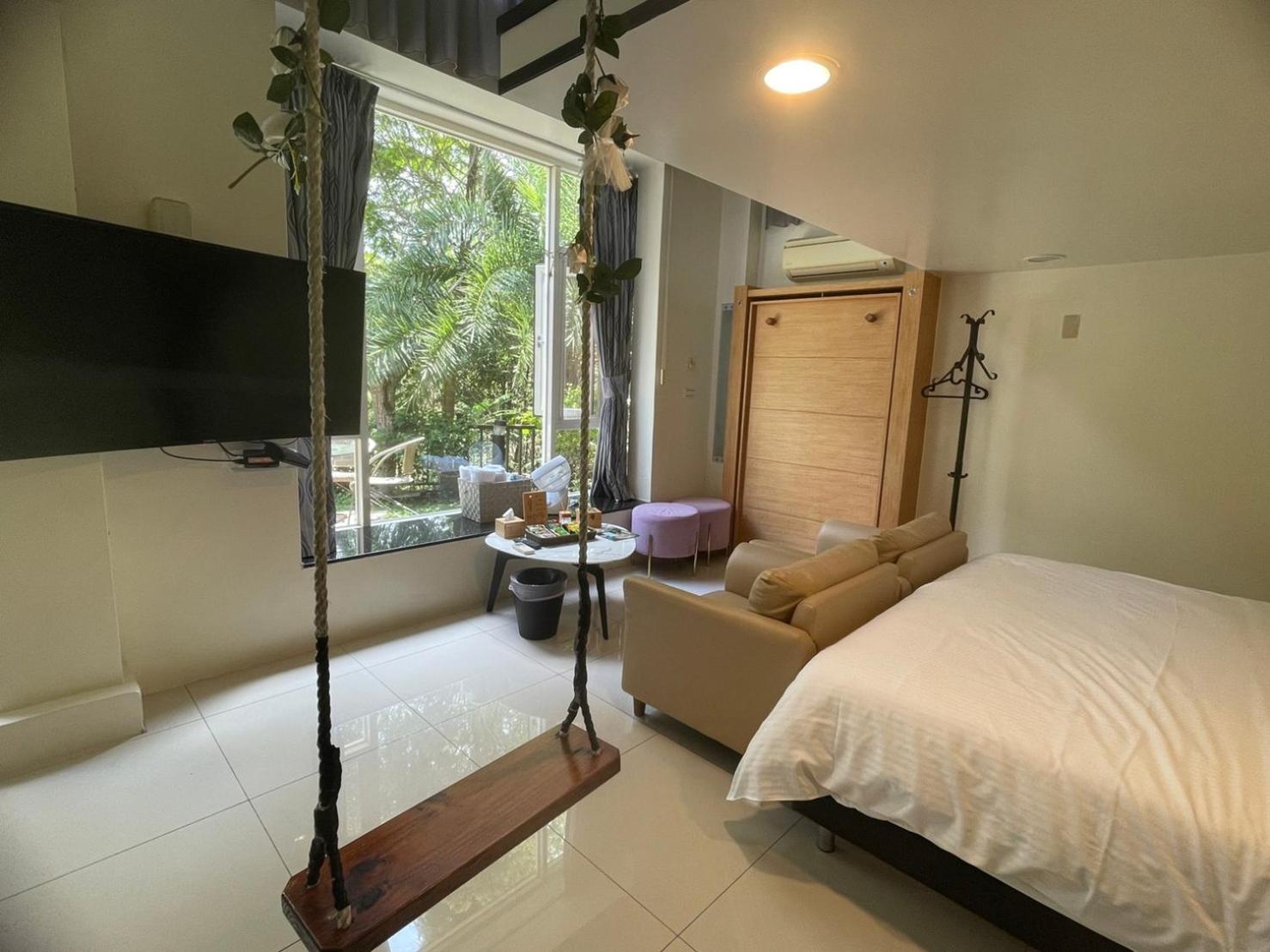 Villa with Garden View