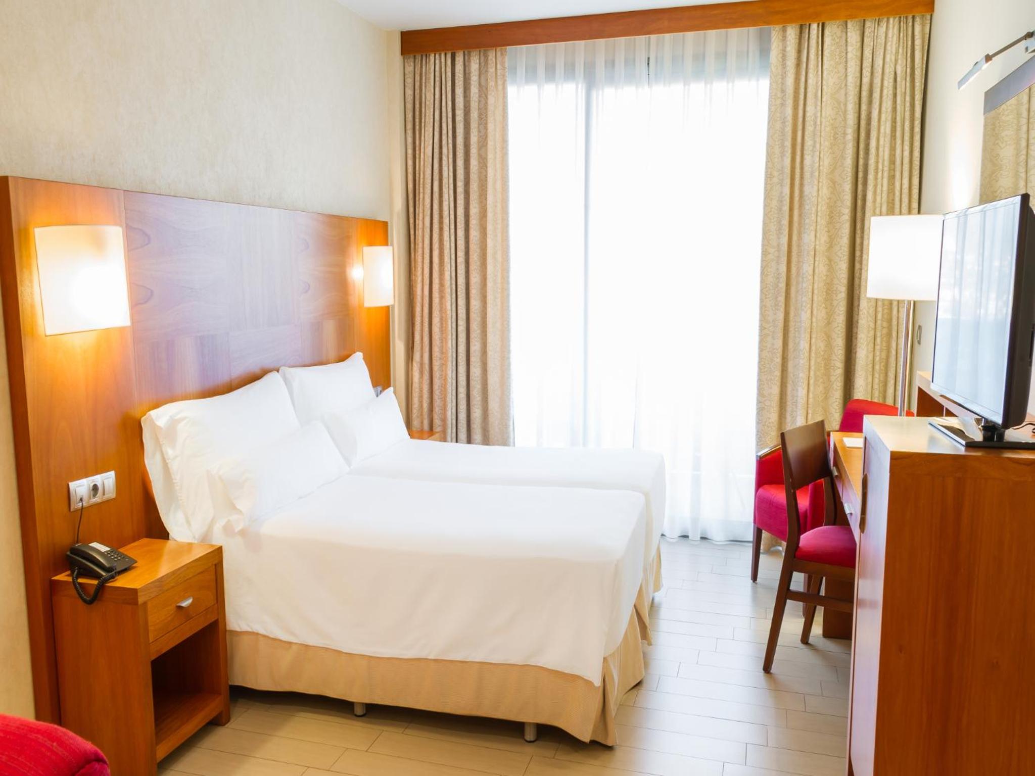 Triple Room (2 Adults + 1 Child) - Photo 6