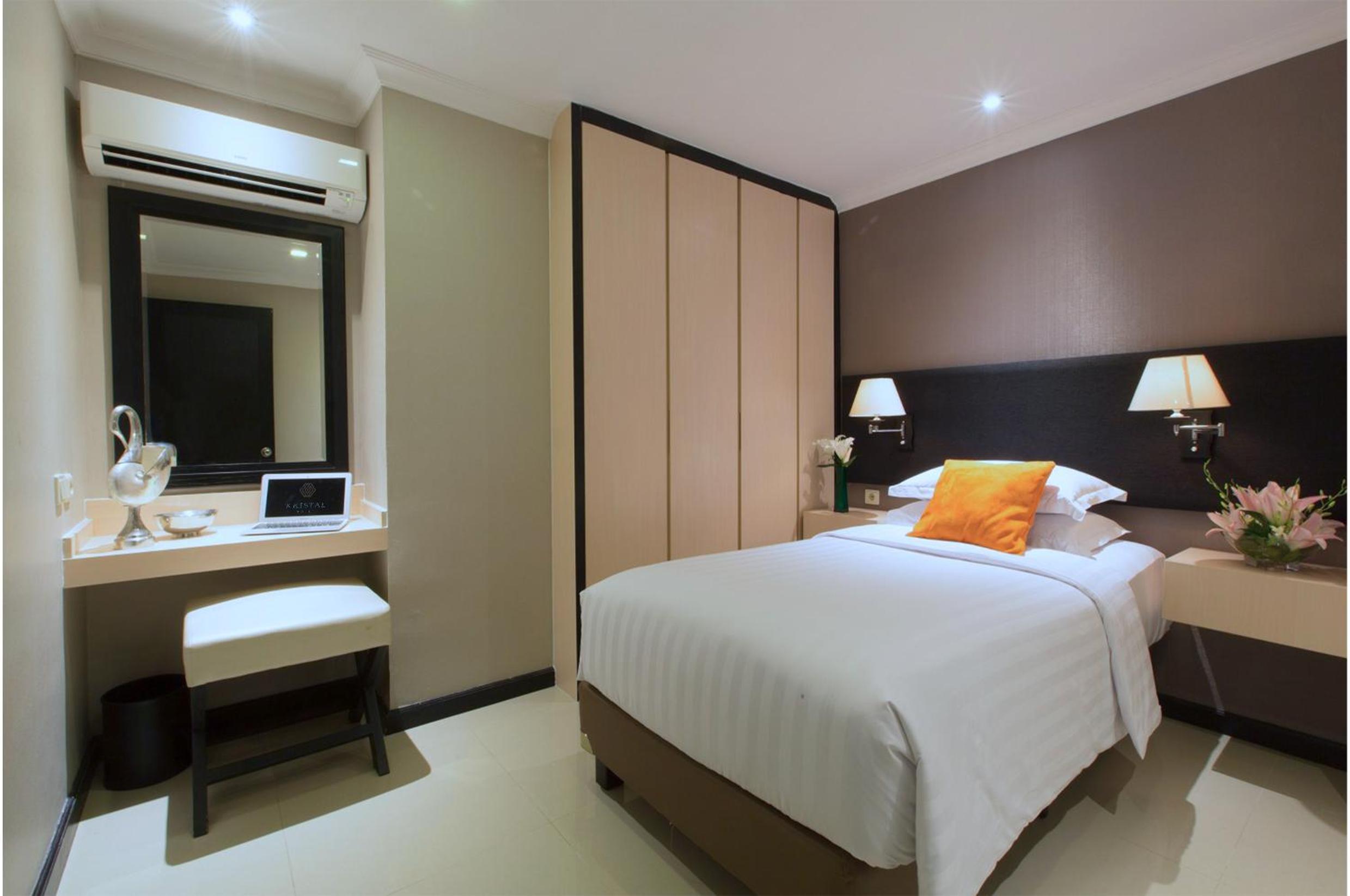 Three-Bedroom Deluxe Suite - Photo 6