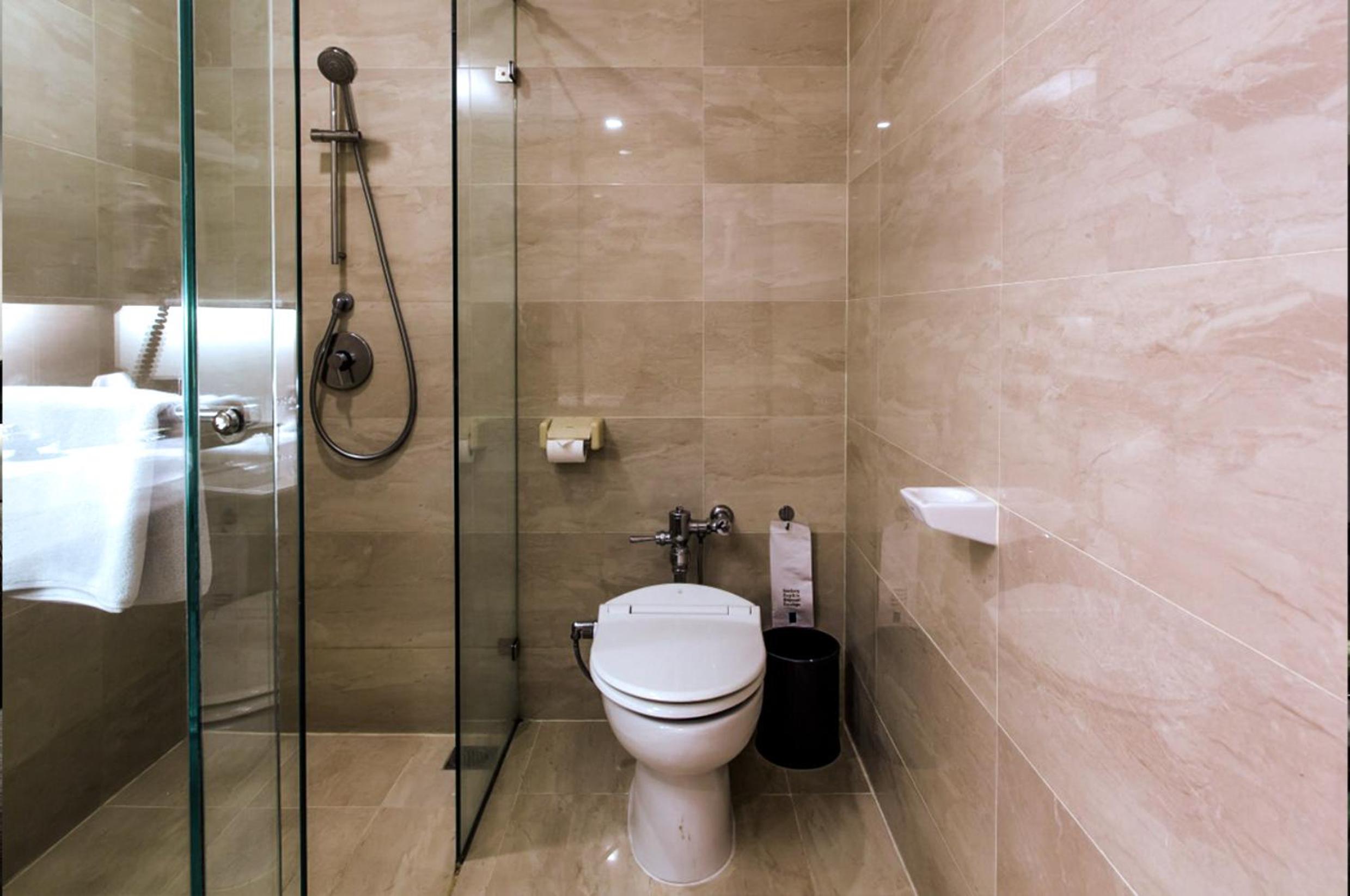 Three-Bedroom Deluxe Suite - Photo 2