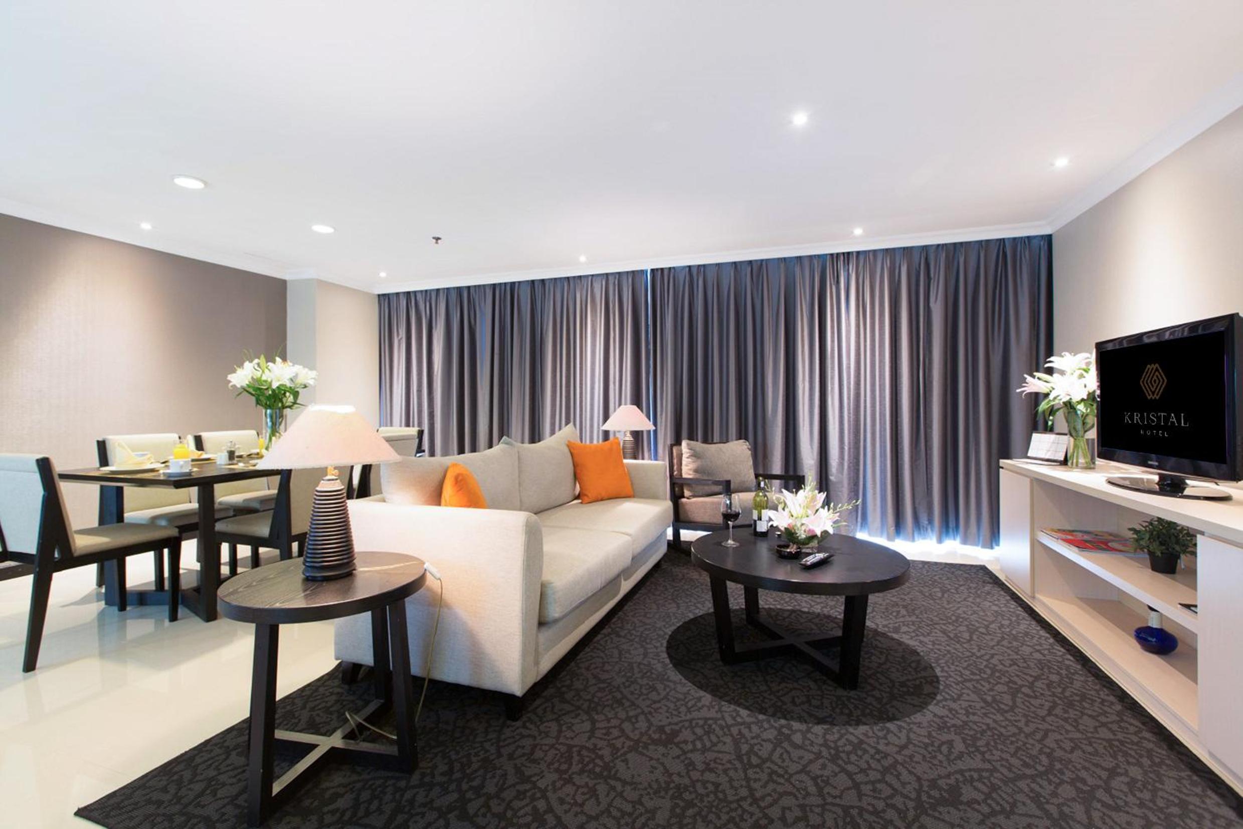 Three-Bedroom Deluxe Suite - Photo 5