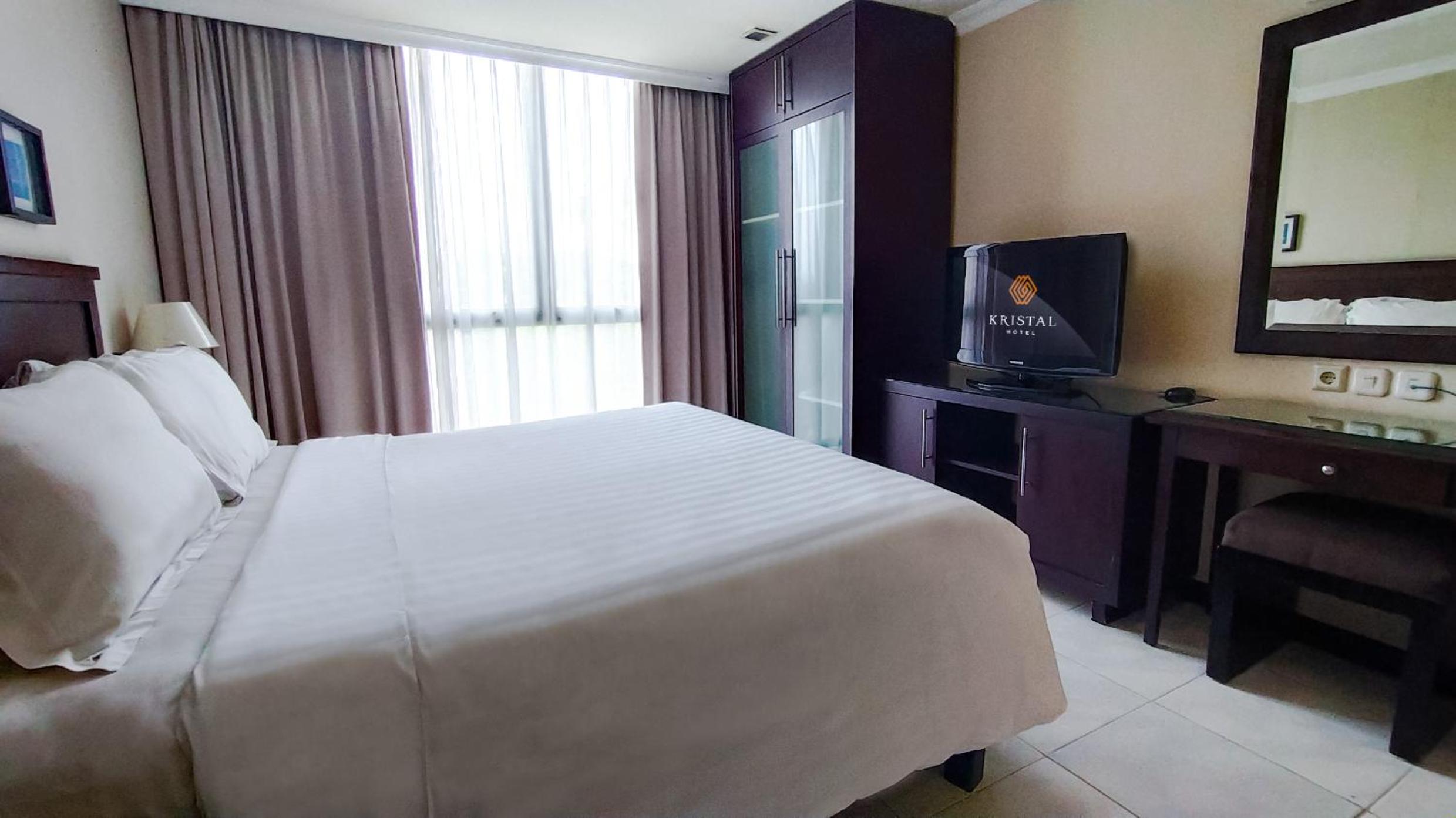 Two-Bedroom Superior Suite - Photo 6