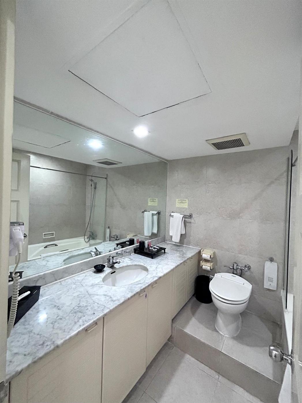 Two-Bedroom Superior Suite - Photo 2