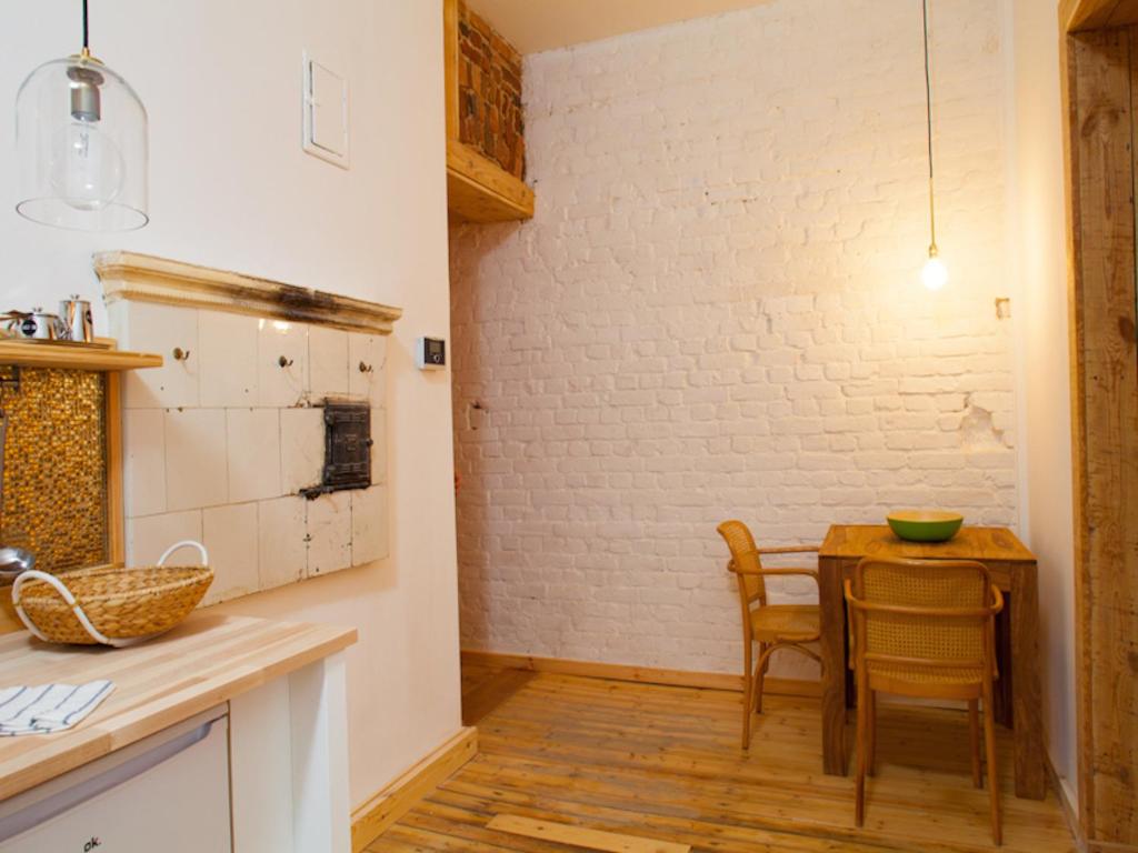 Apartment photo 2
