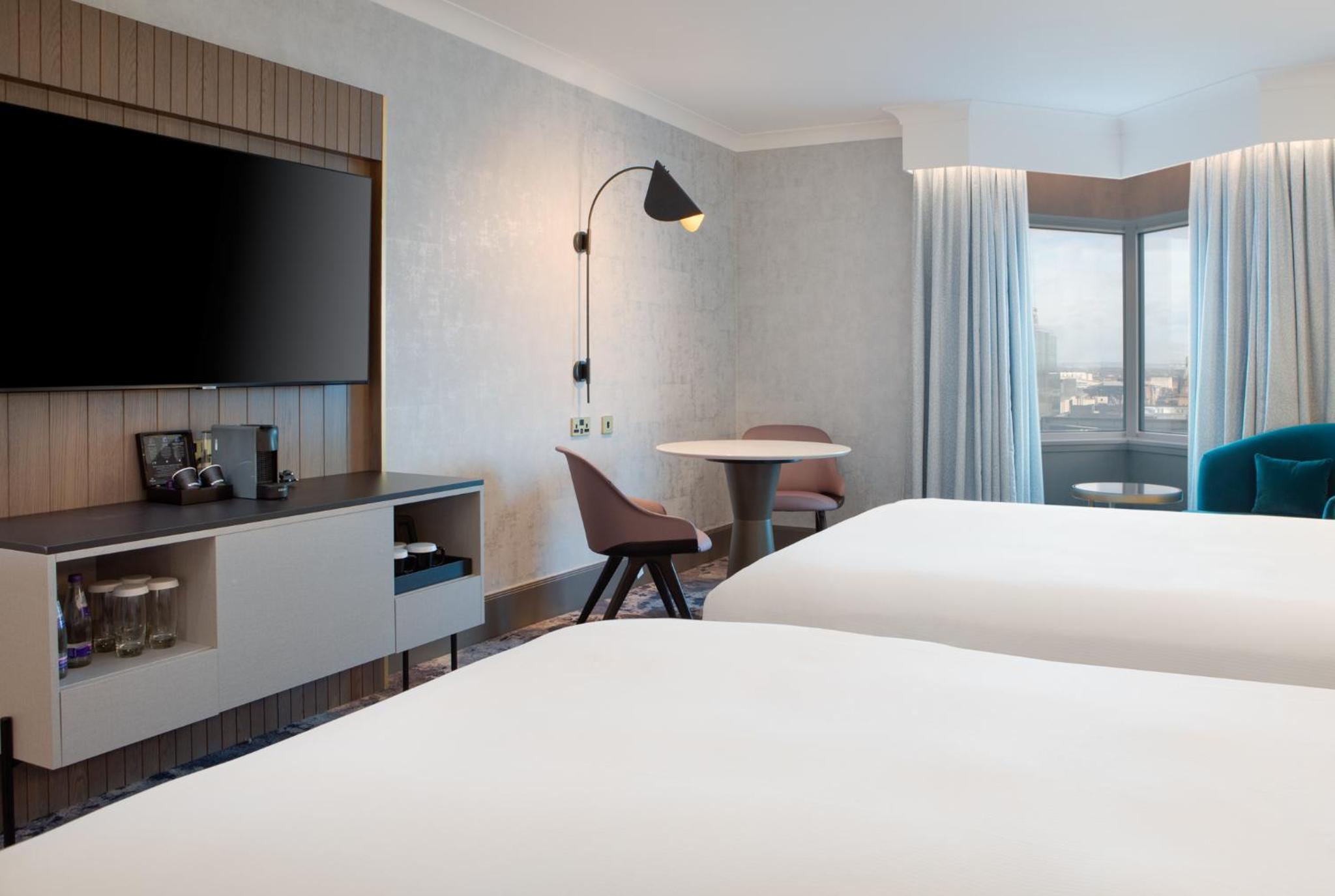 Executive Queen Room with Two Queen Beds - Photo 2