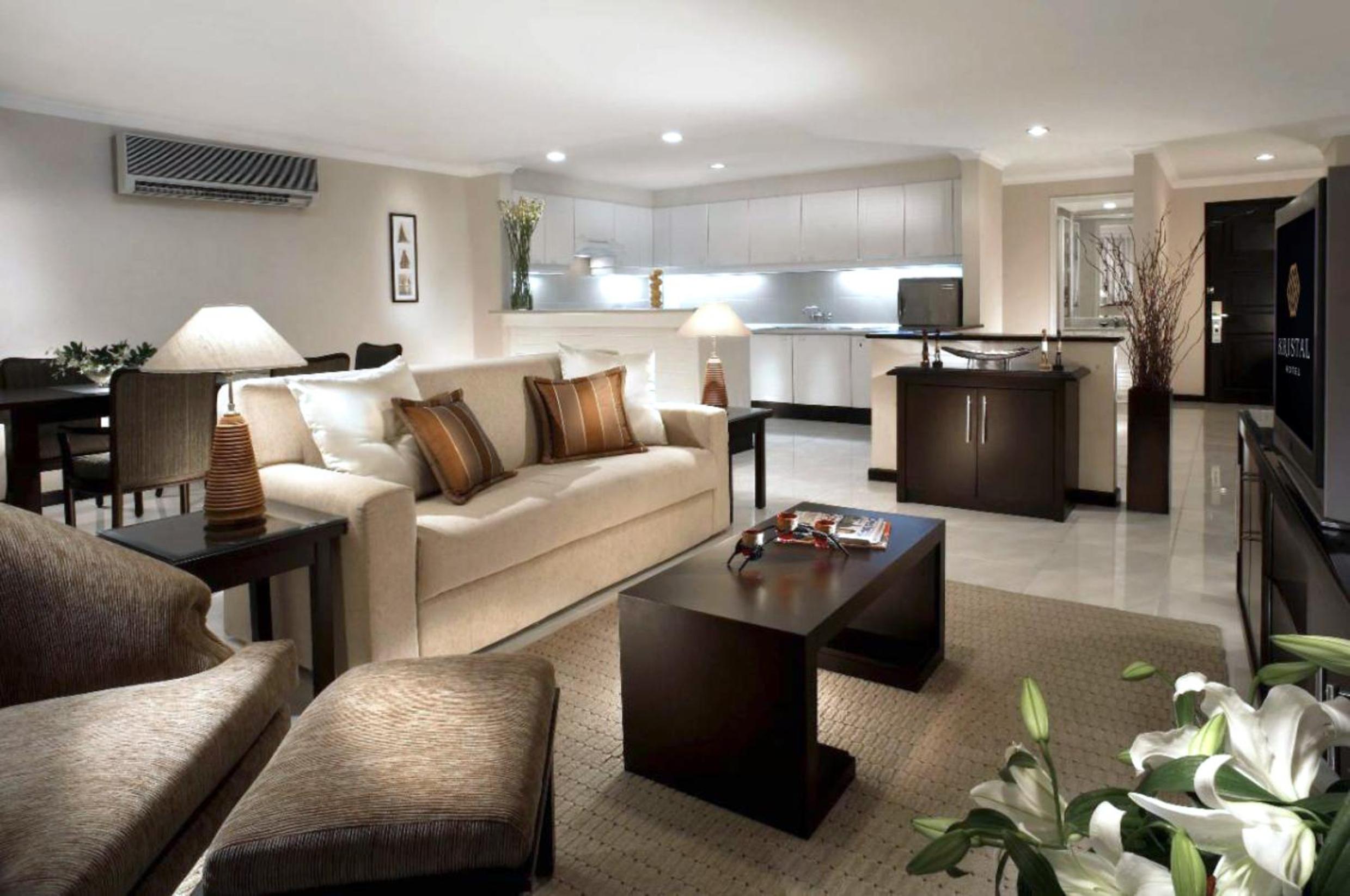 Three-Bedroom Superior Suite - Photo 5