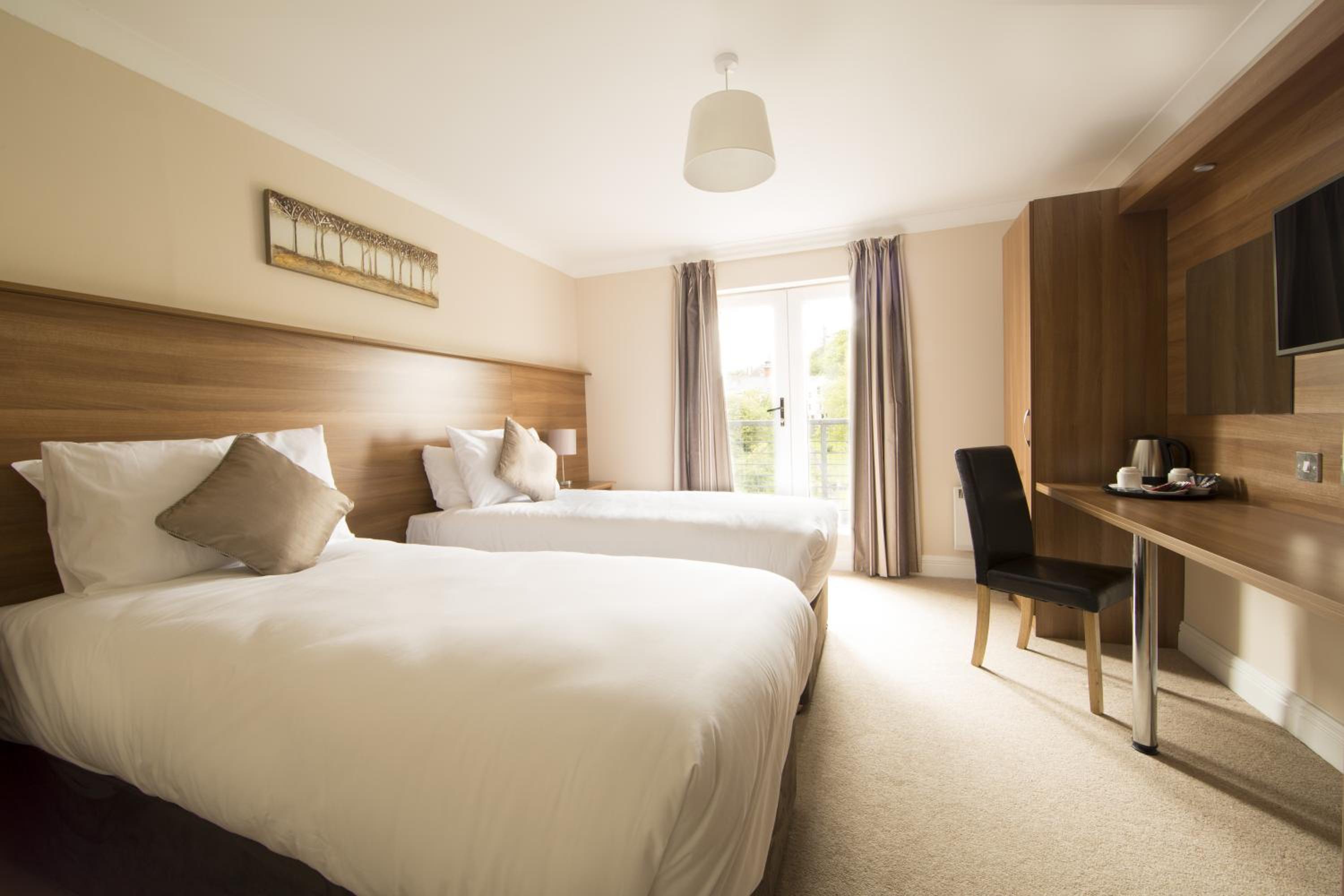 Twin Room - Photo 9
