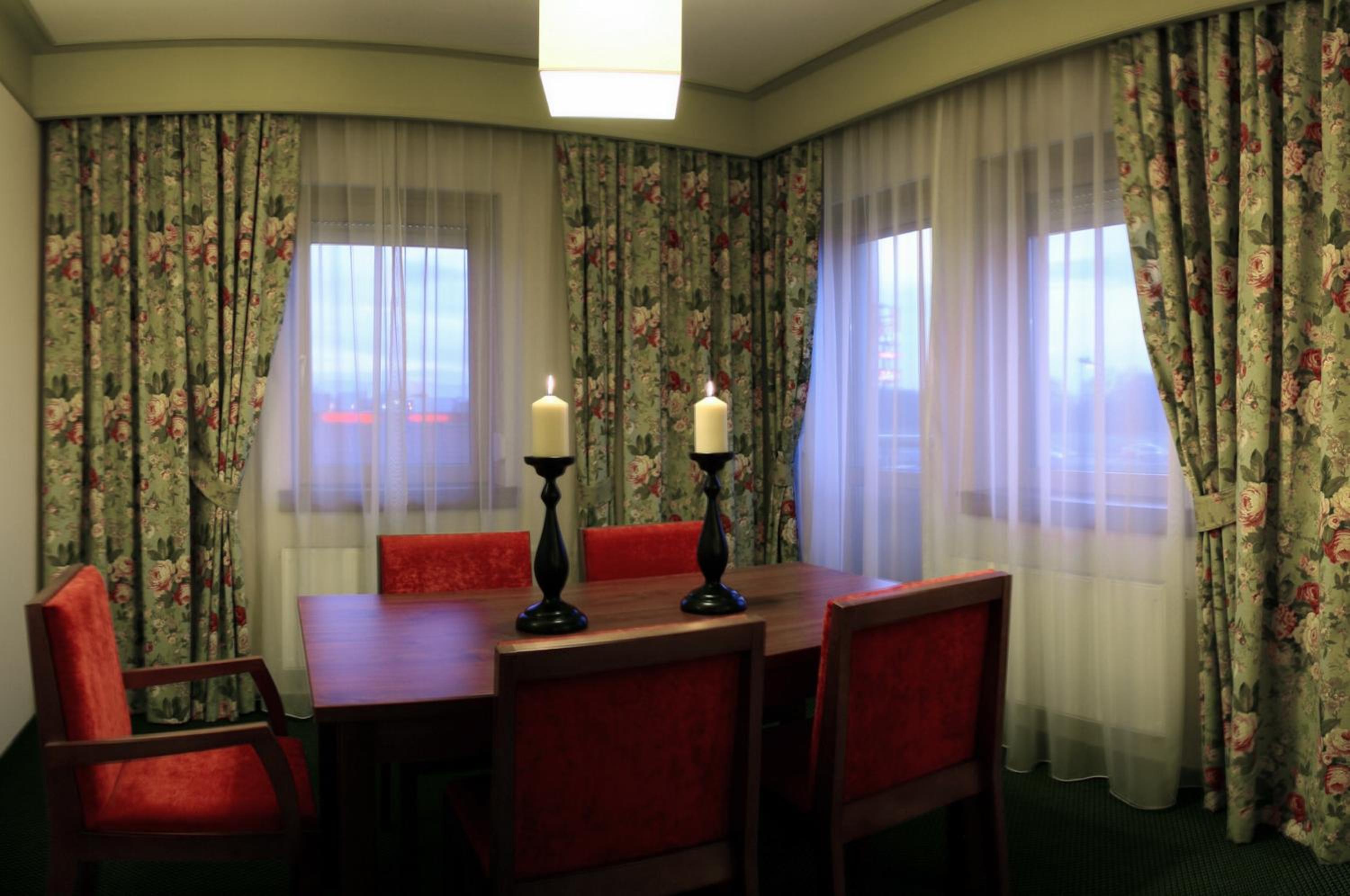 Deluxe Suite photo 3