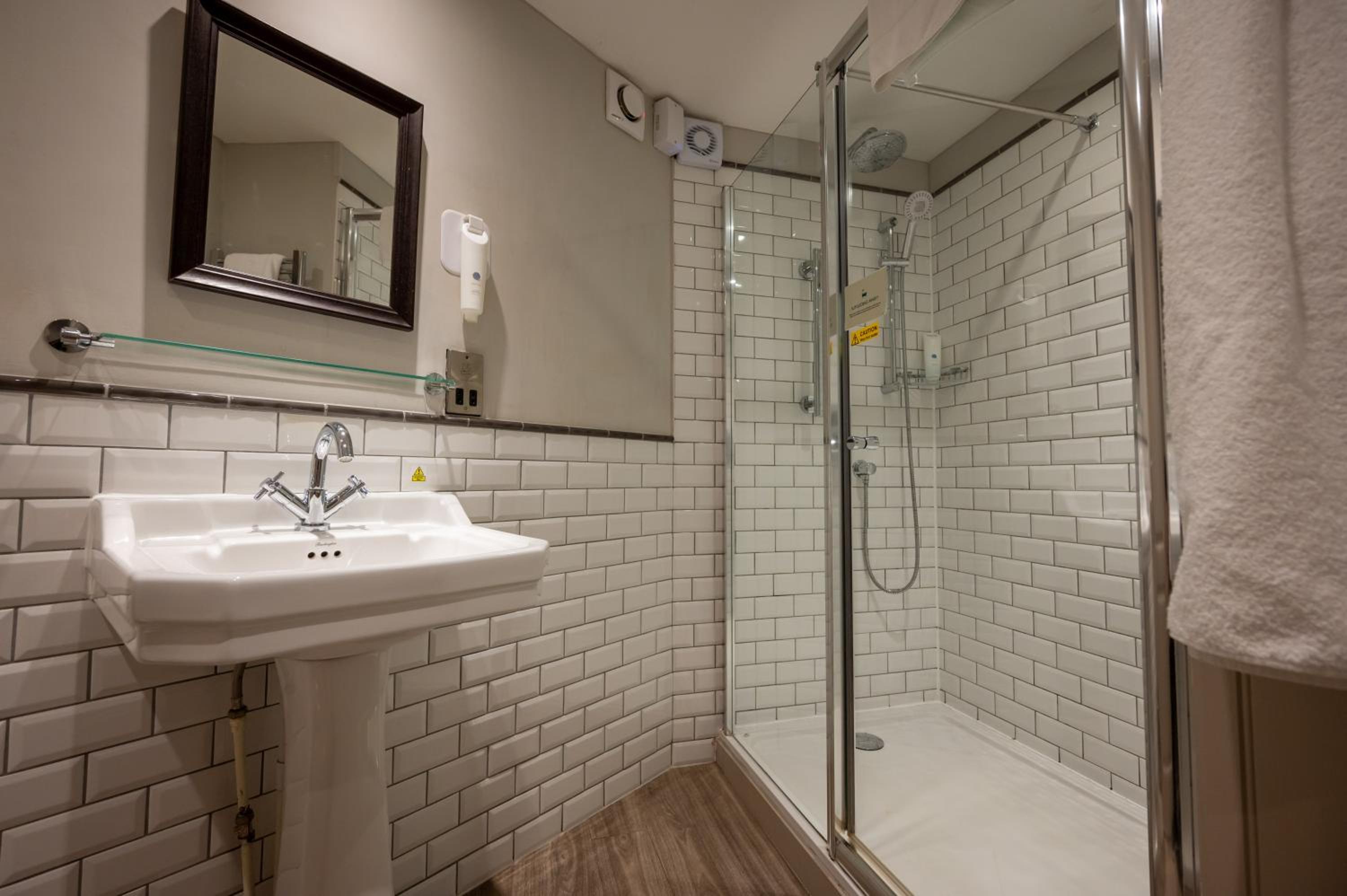 Double Room - Photo 3