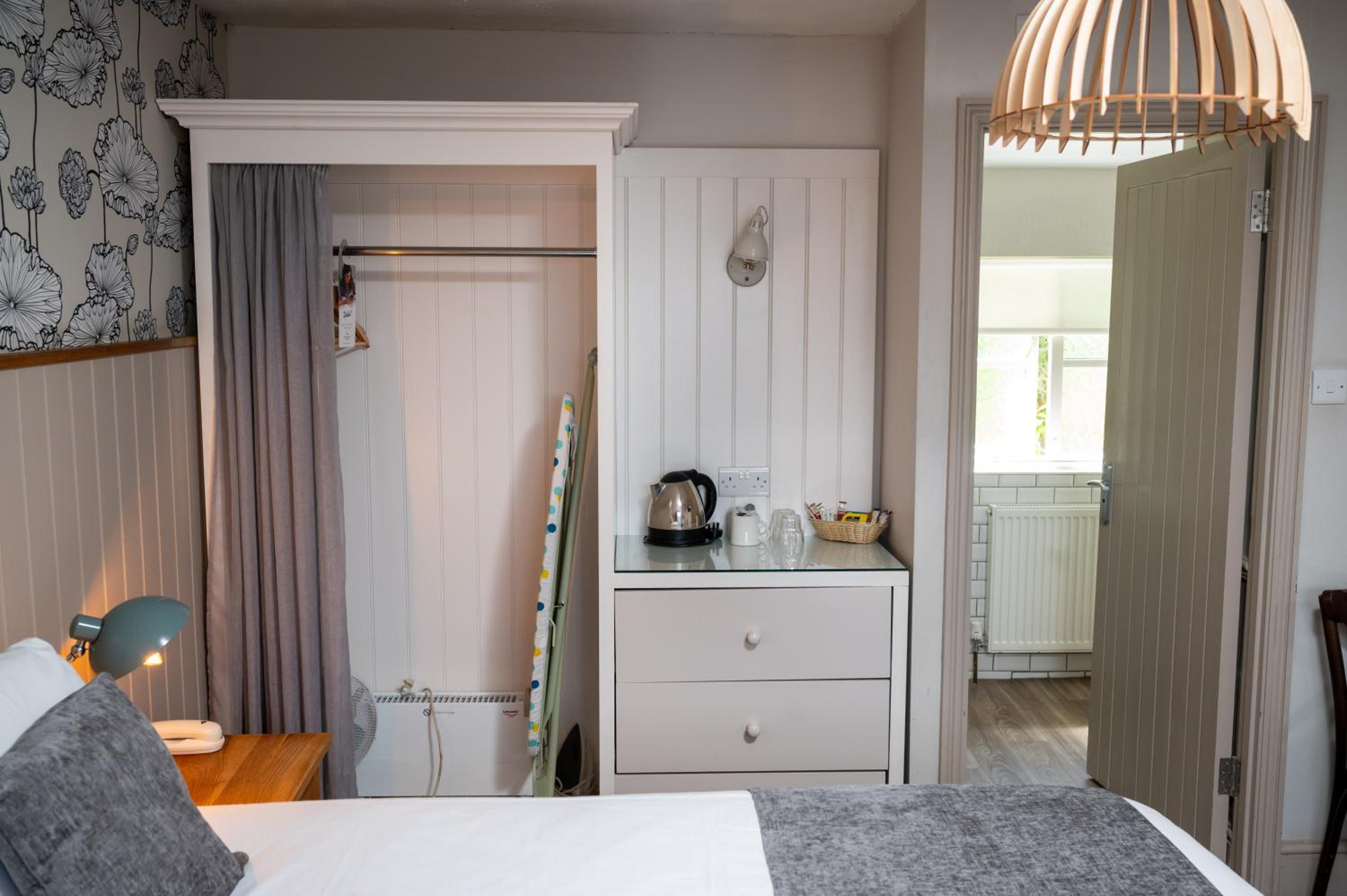 Twin Room - Photo 6