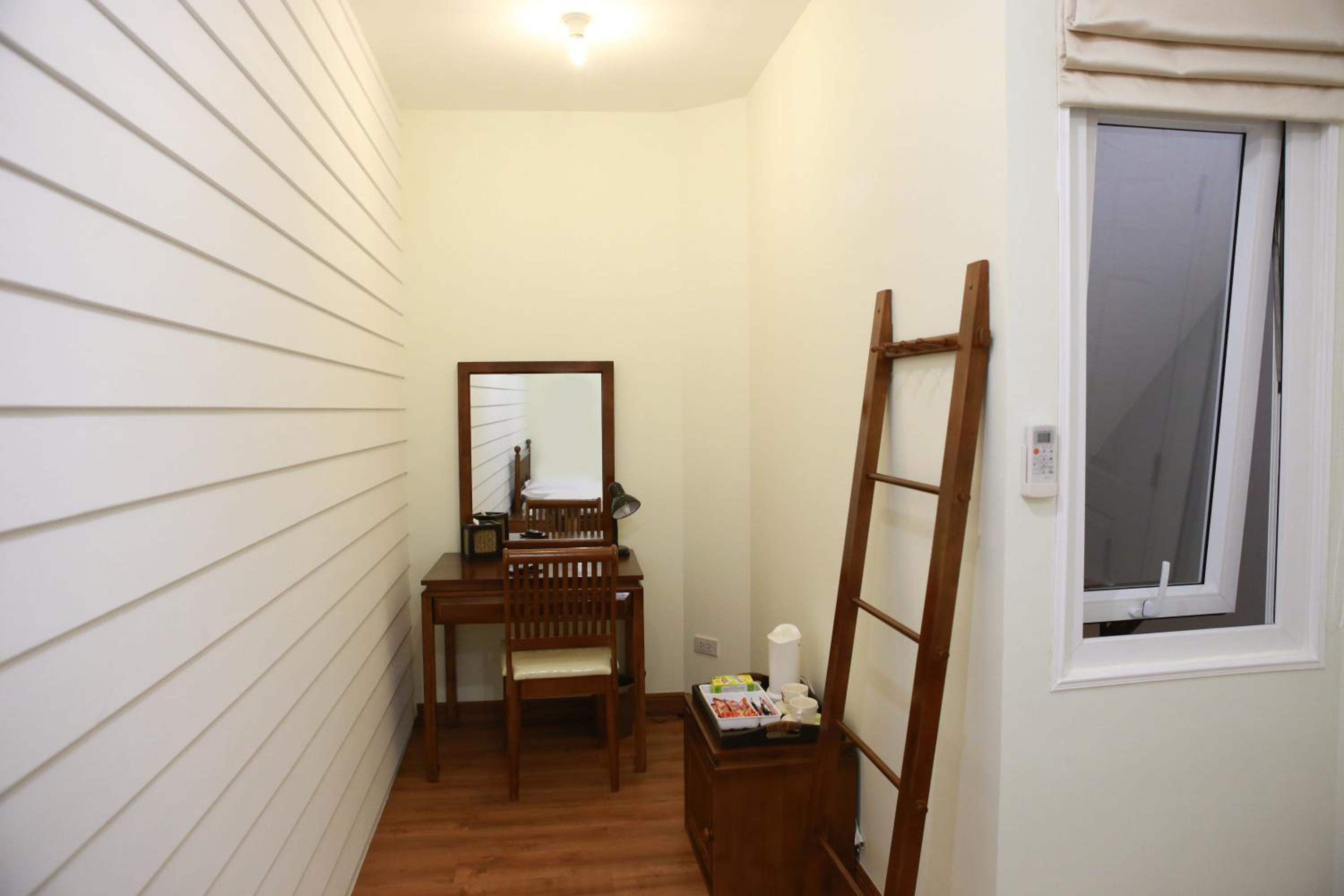 Standard Double Room with Shared Bathroom photo 3