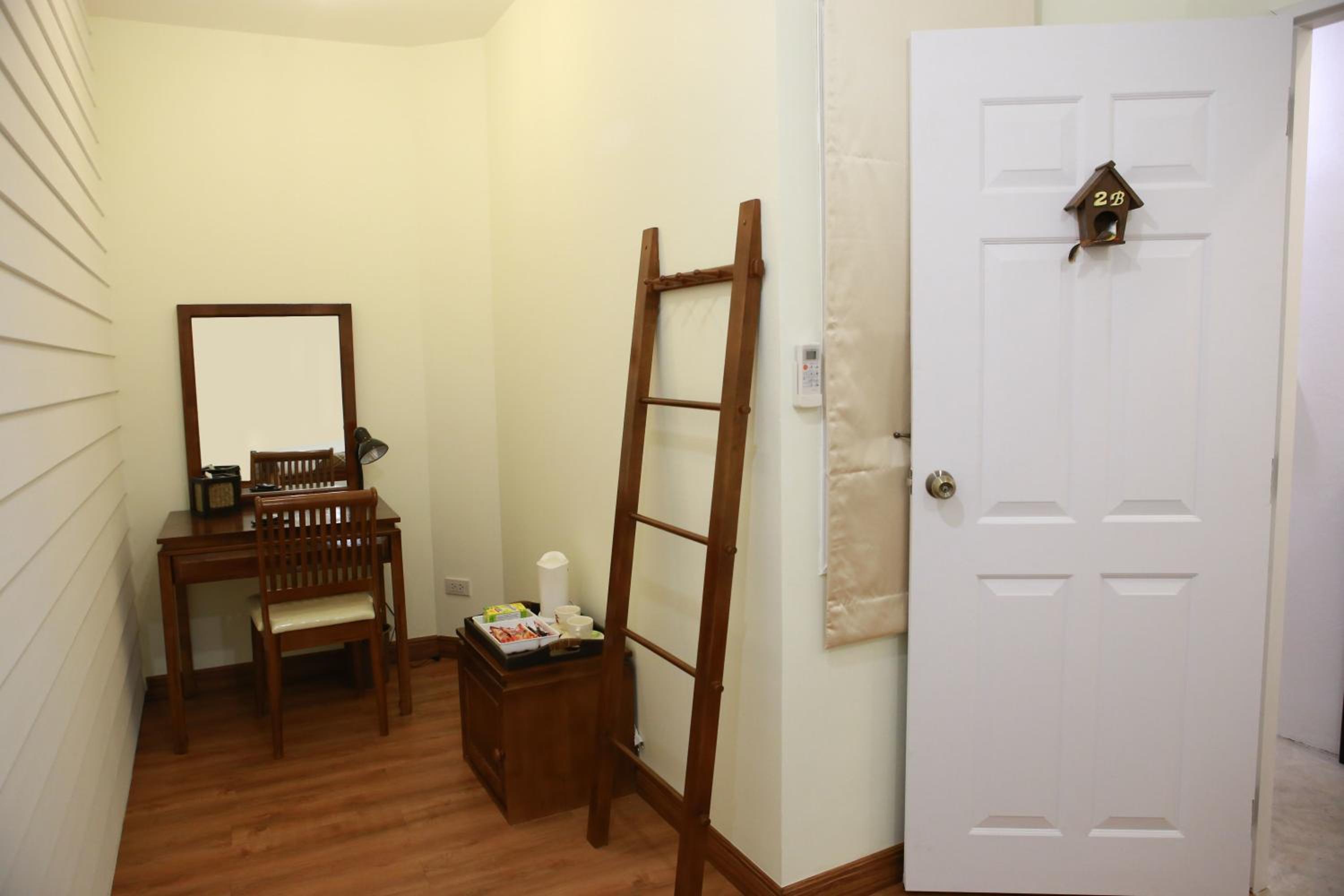 Standard Double Room with Shared Bathroom photo 2
