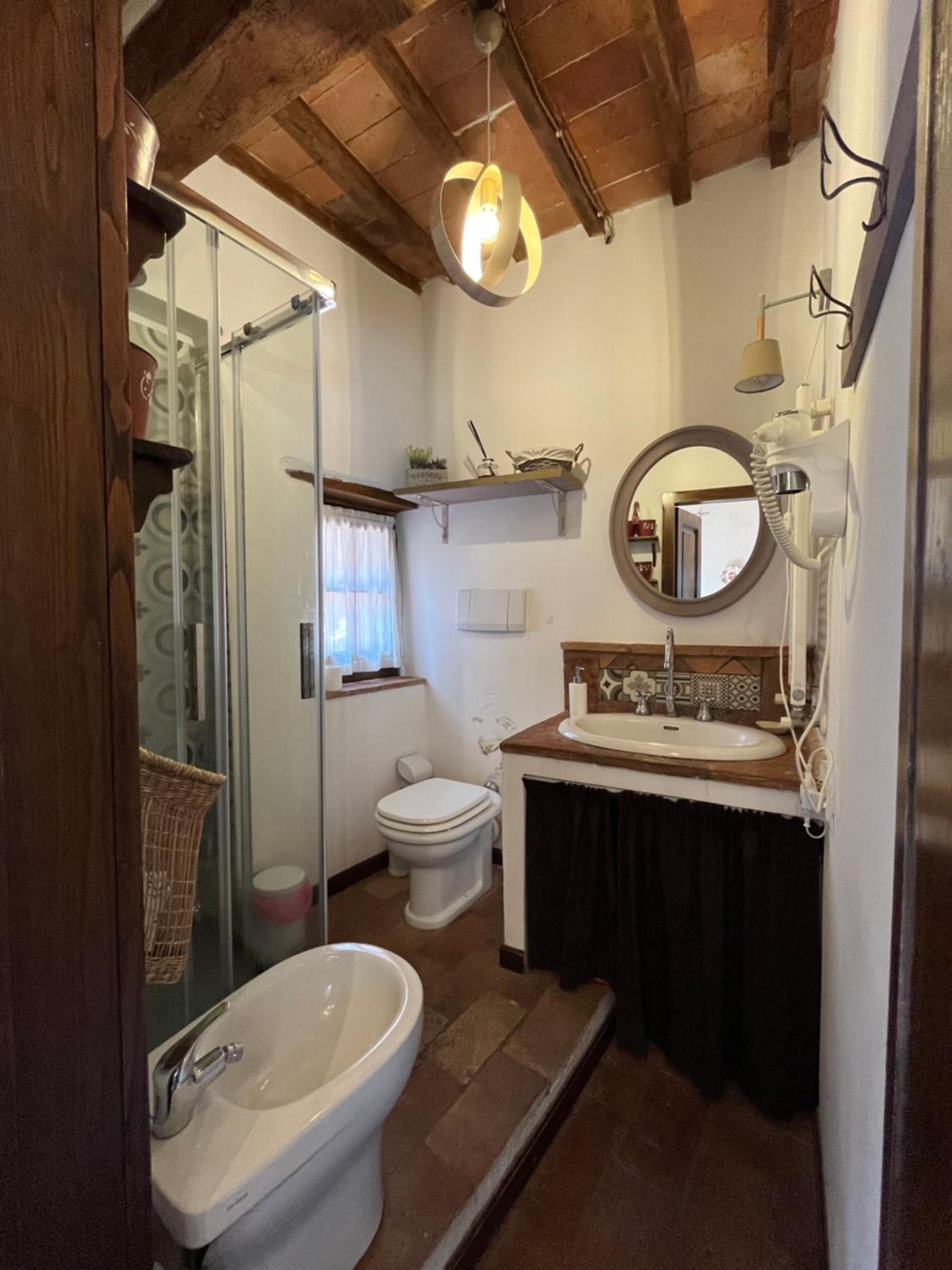 Two-Bedroom Apartment - Photo 25