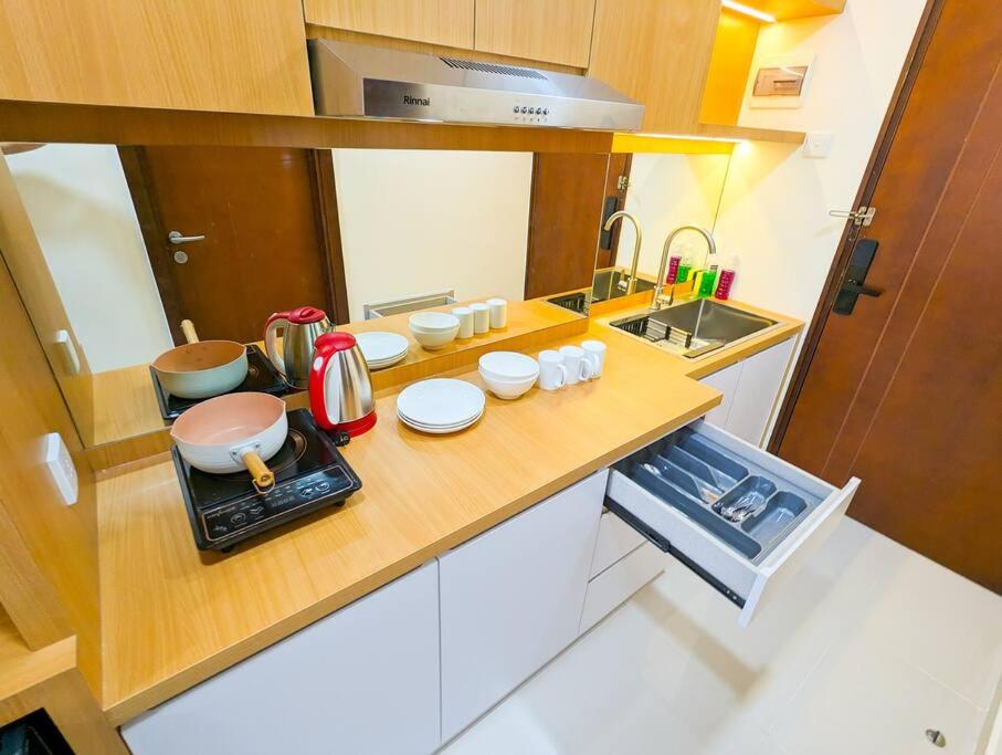 Studio Apartment photo 3