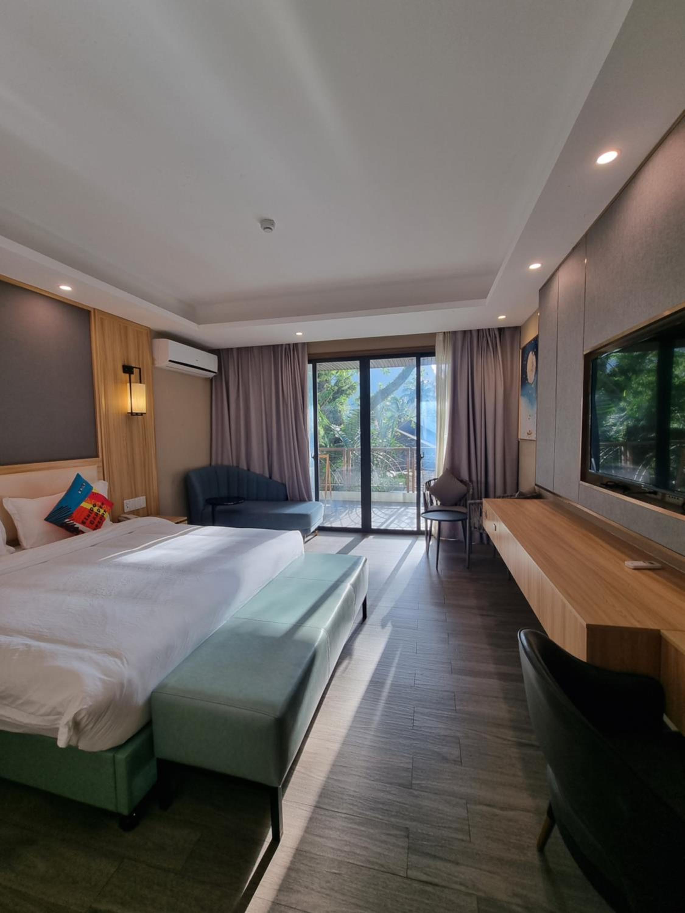 Standard King Room photo 2