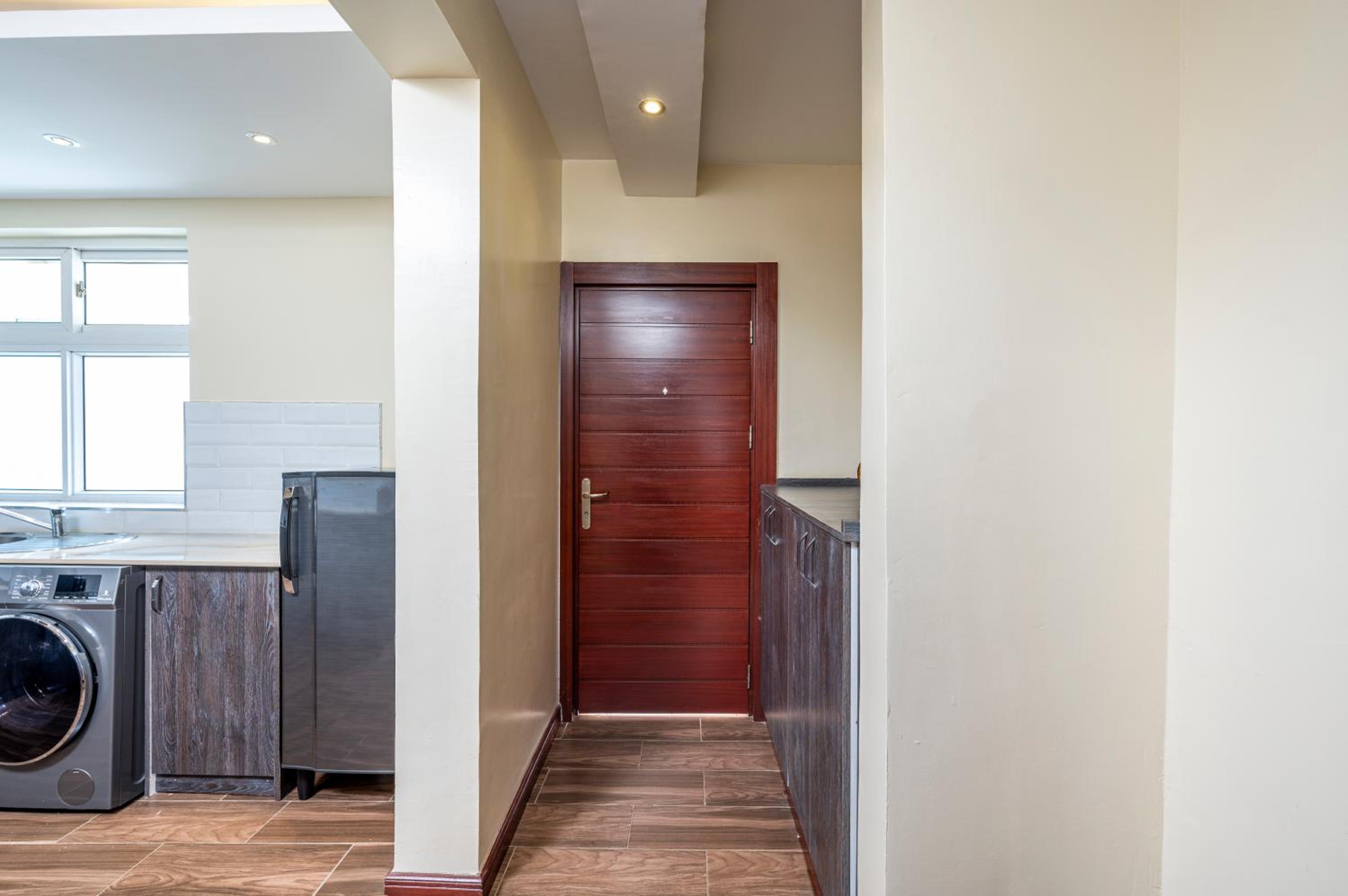 One-Bedroom Apartment - Photo 9
