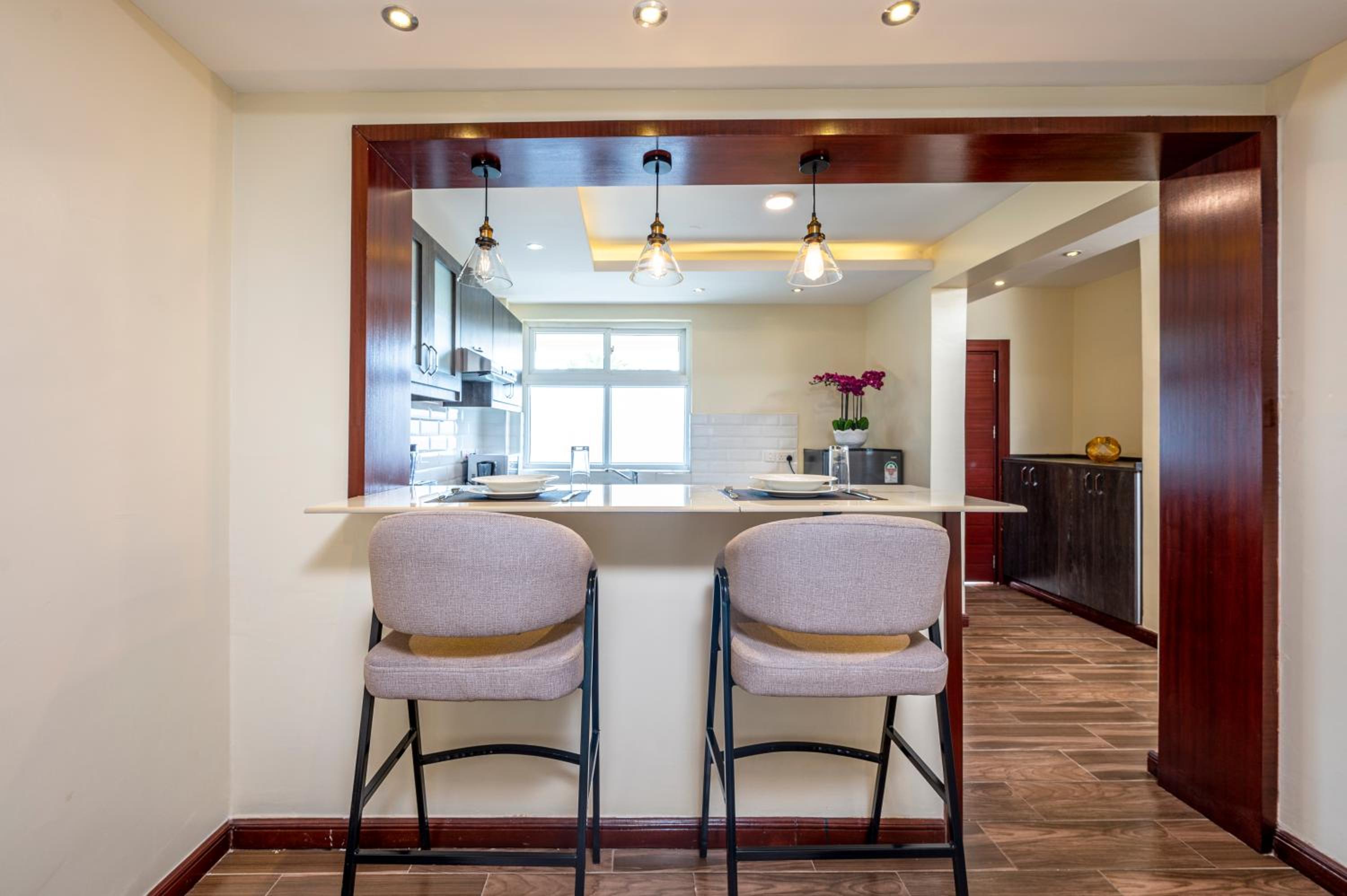 One-Bedroom Apartment - Photo 18