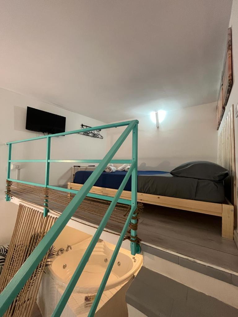 One-Bedroom Apartment photo 3