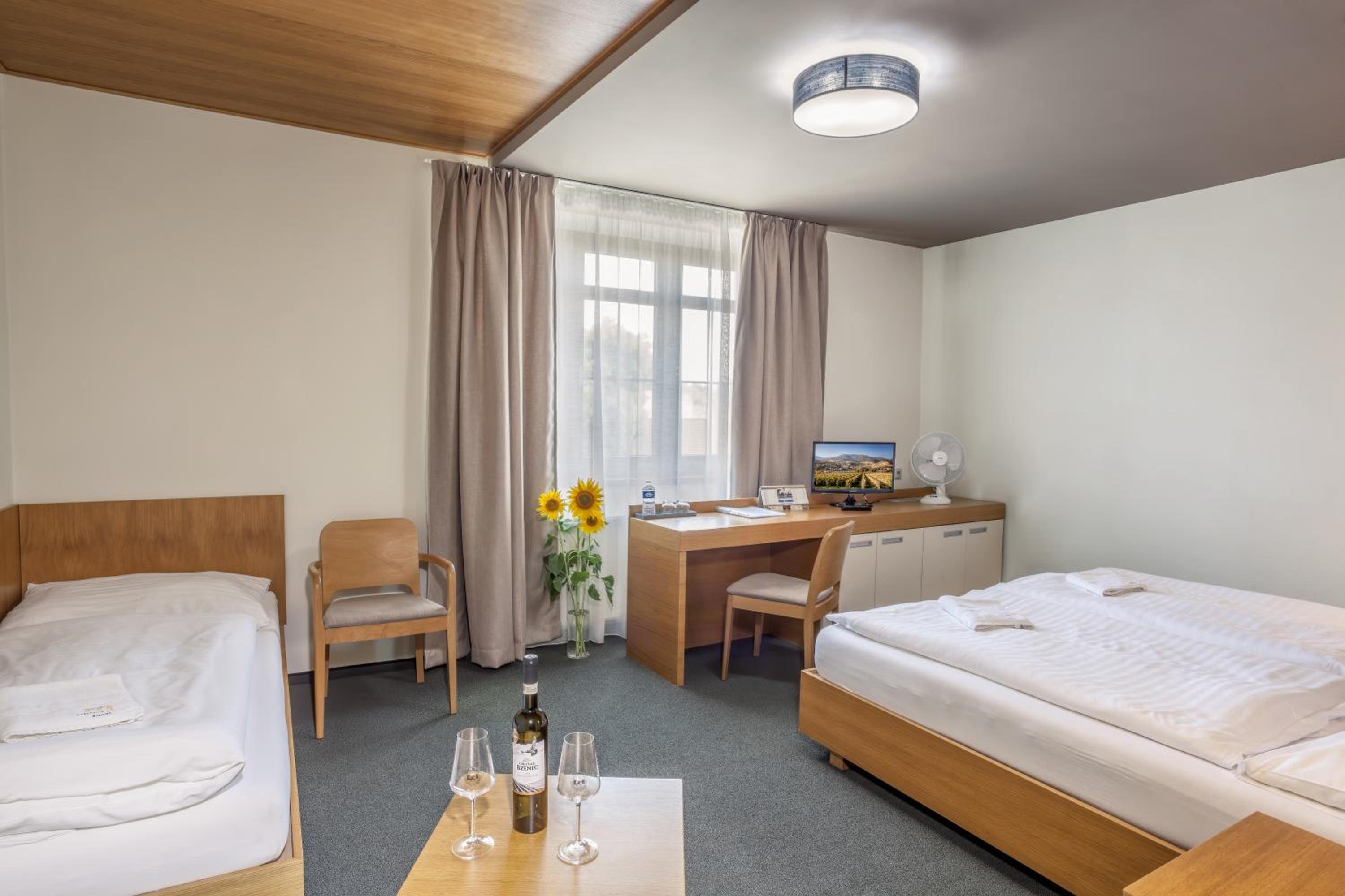 Triple Room - Photo 3