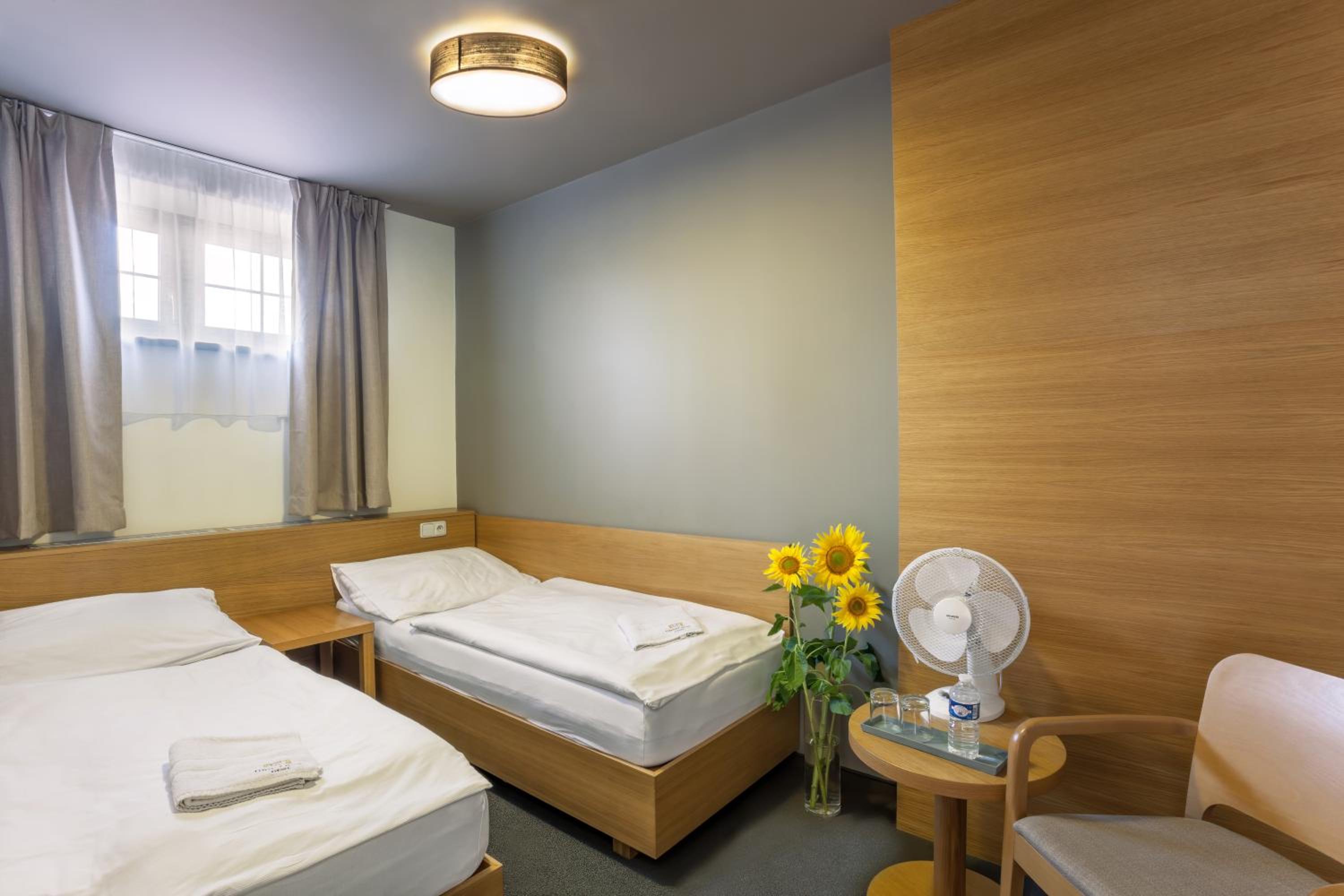 Triple Room - Photo 2