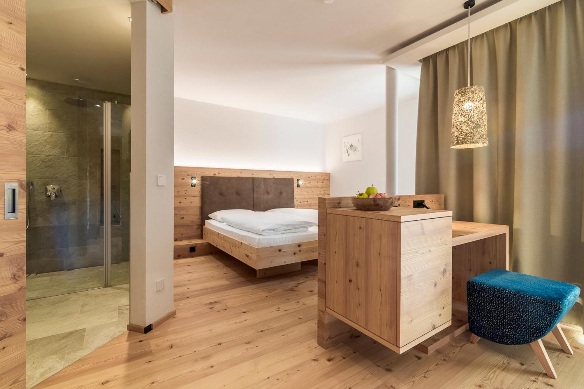 Deluxe Double Room with Balcony photo 1