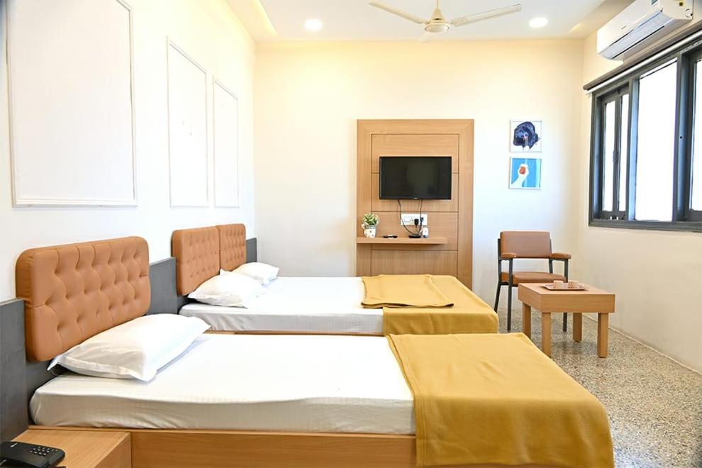 Luxury Triple Room