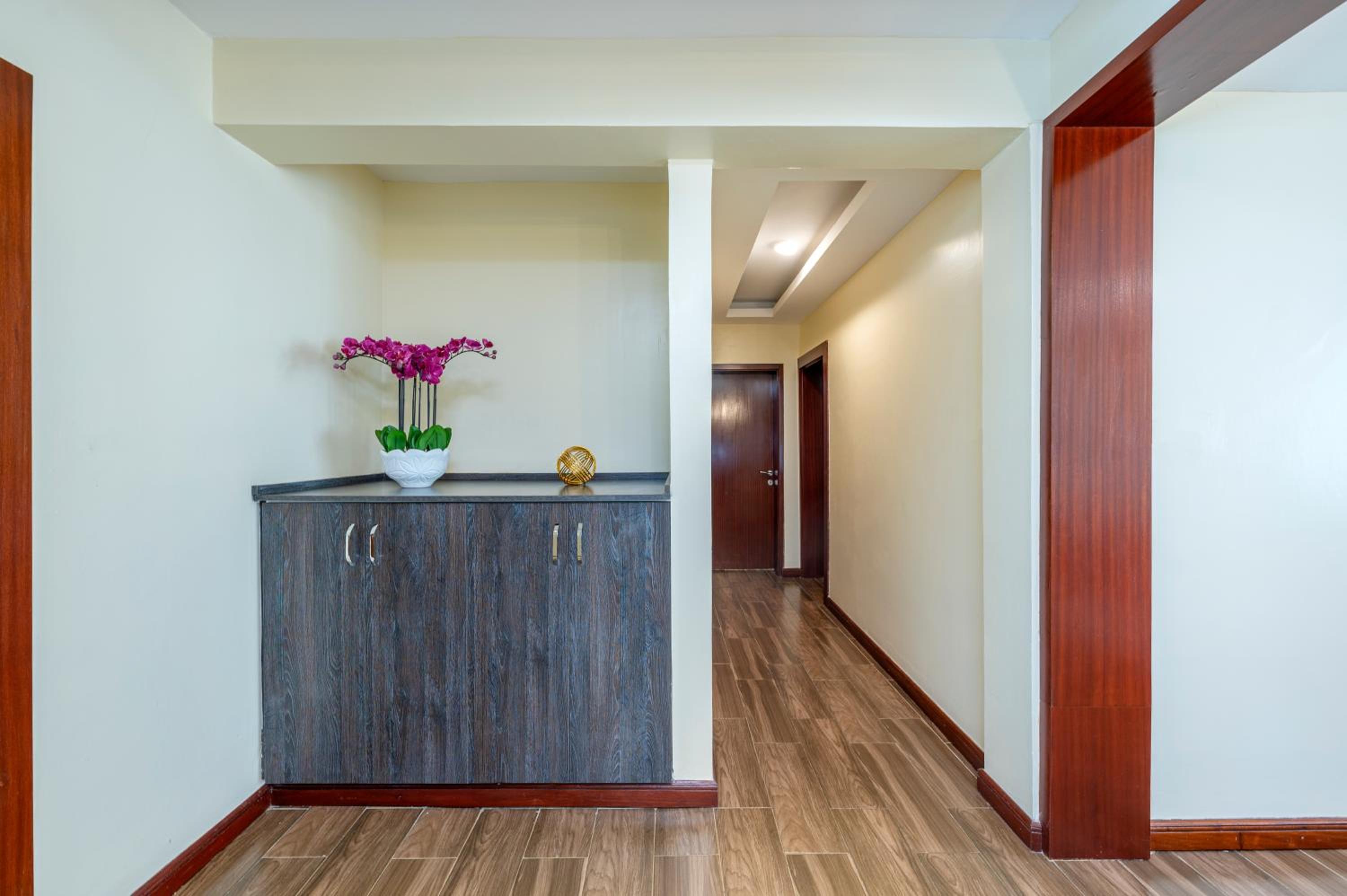 Two-Bedroom Apartment - Photo 19