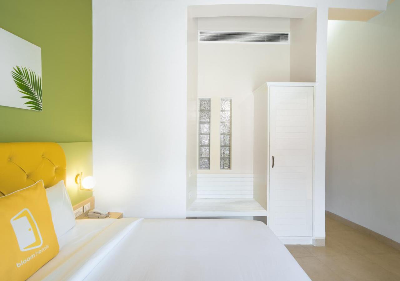 Deluxe King Room - Photo 4