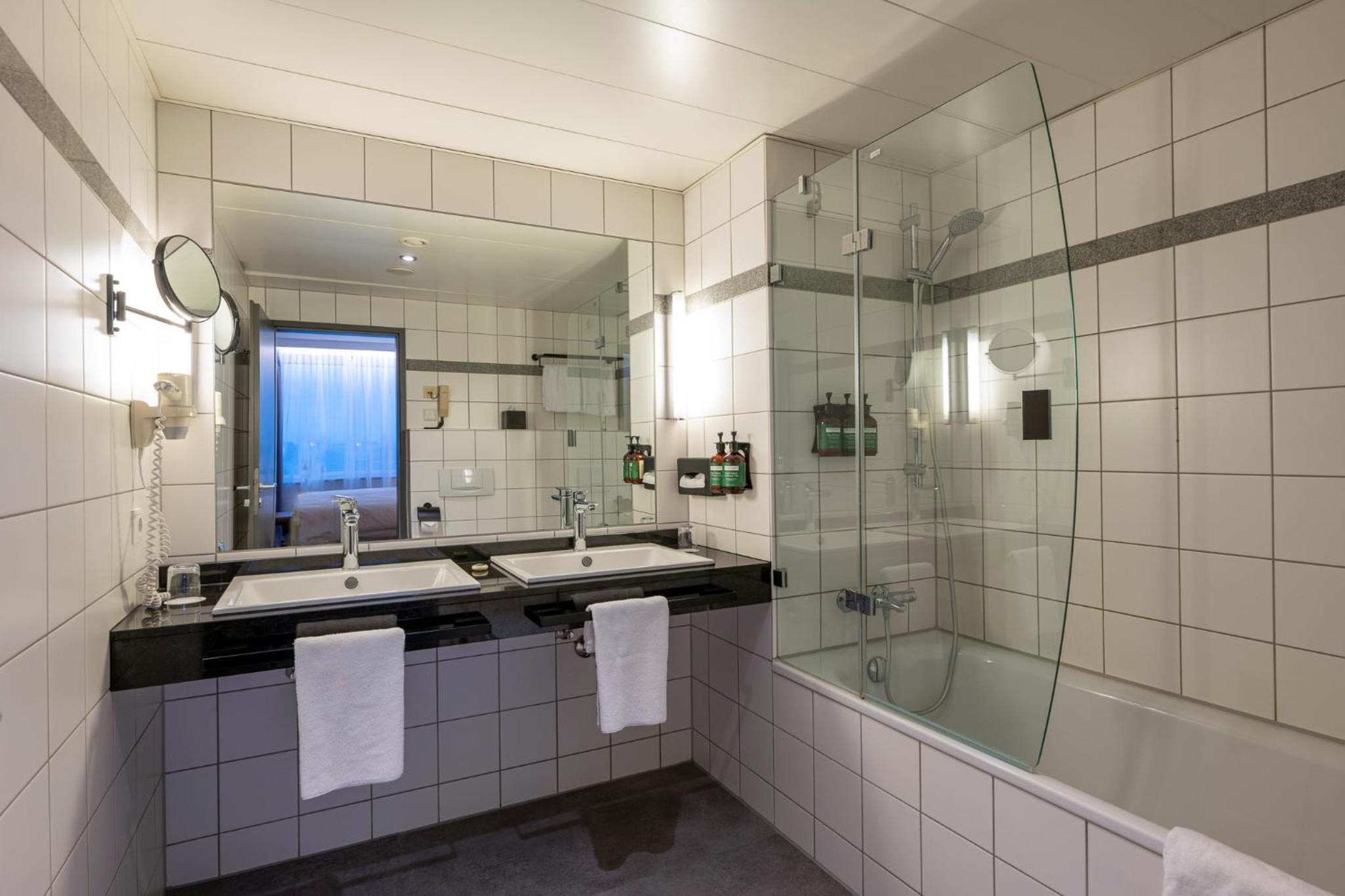 One-Bedroom King Suite with City View