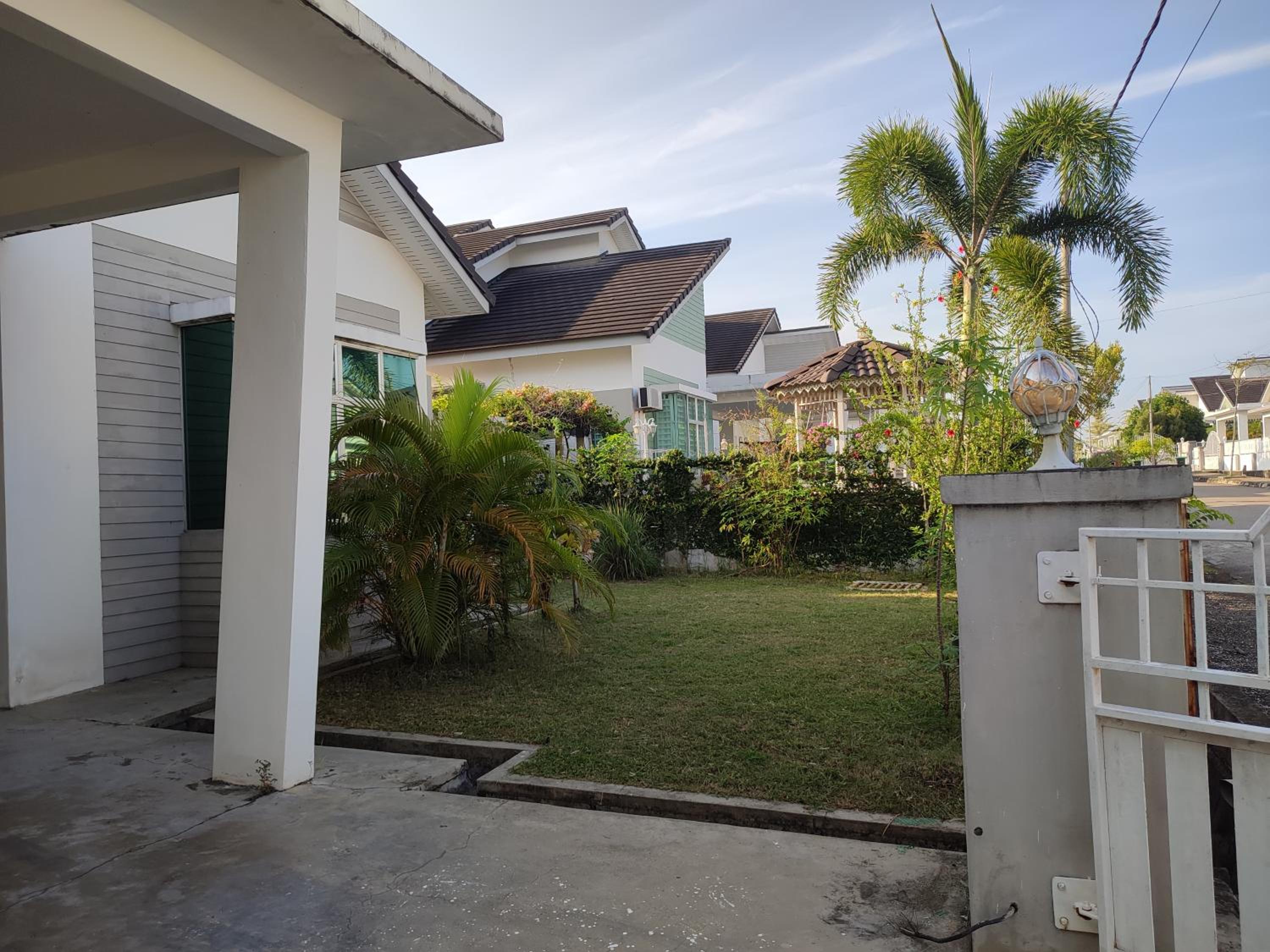 Three-Bedroom Villa photo 2