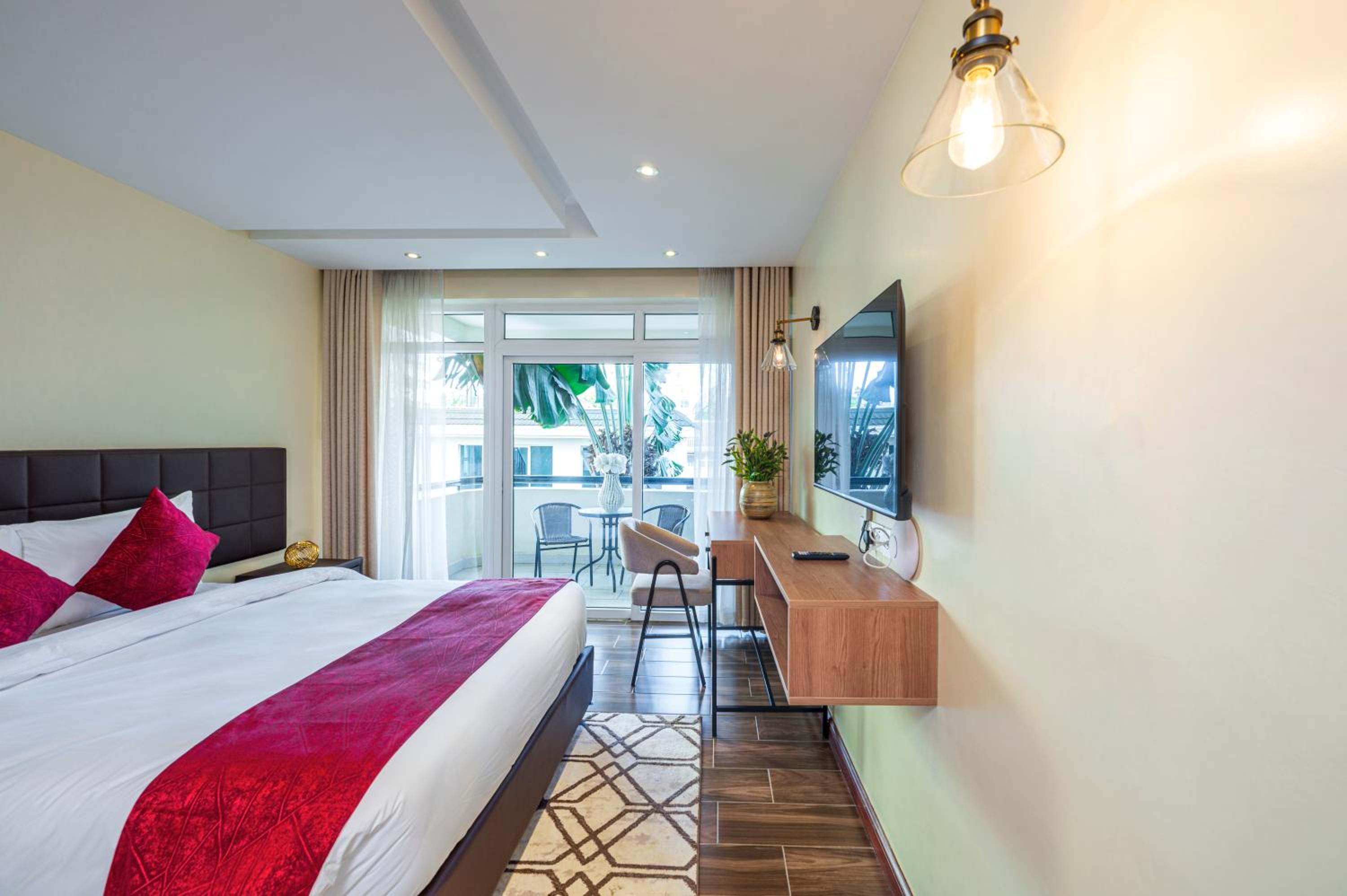 Studio Apartment - Photo 6