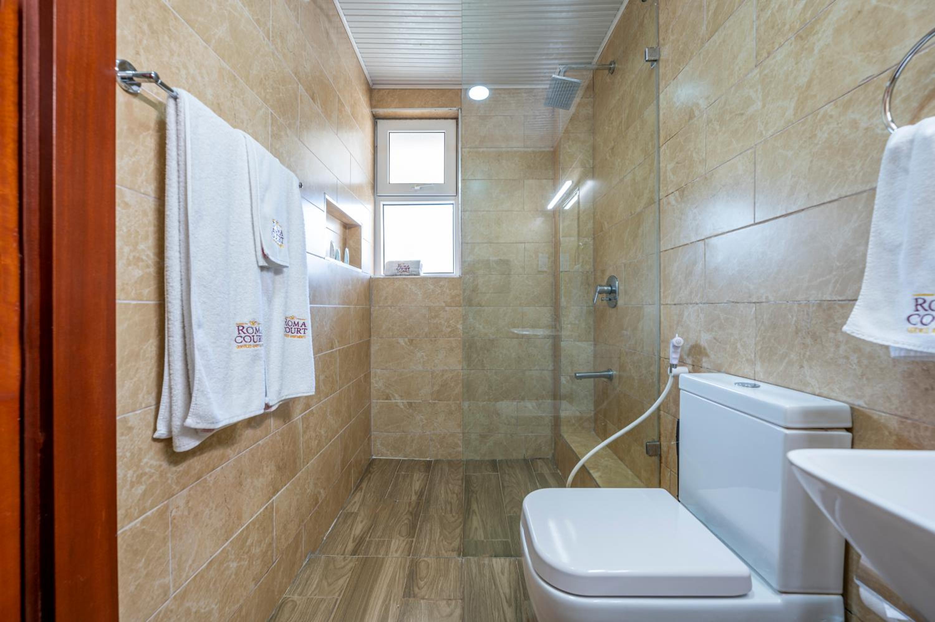 Studio Apartment - Photo 11
