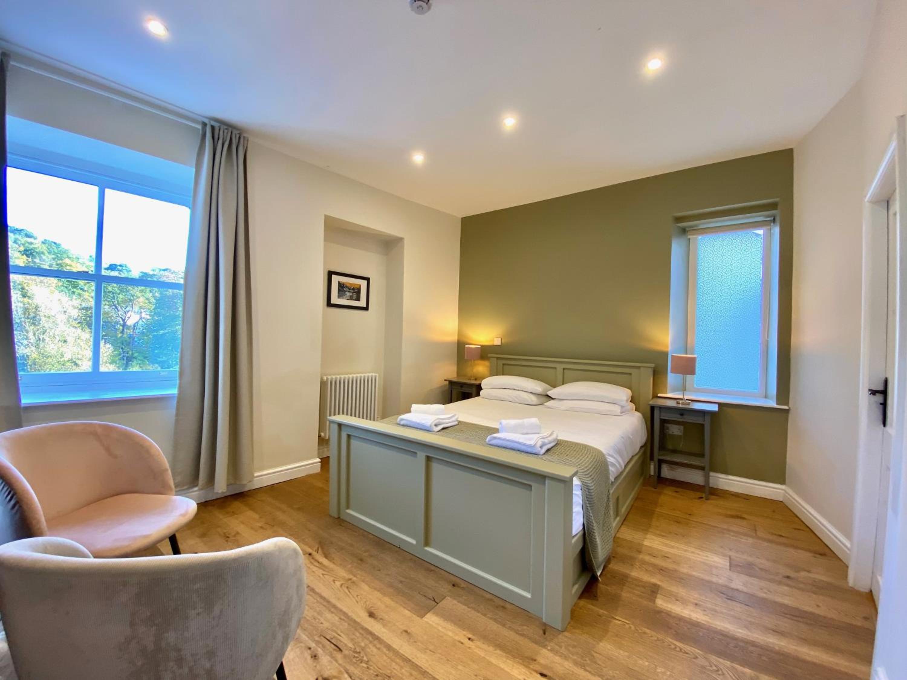 Superior King Room - Photo 2