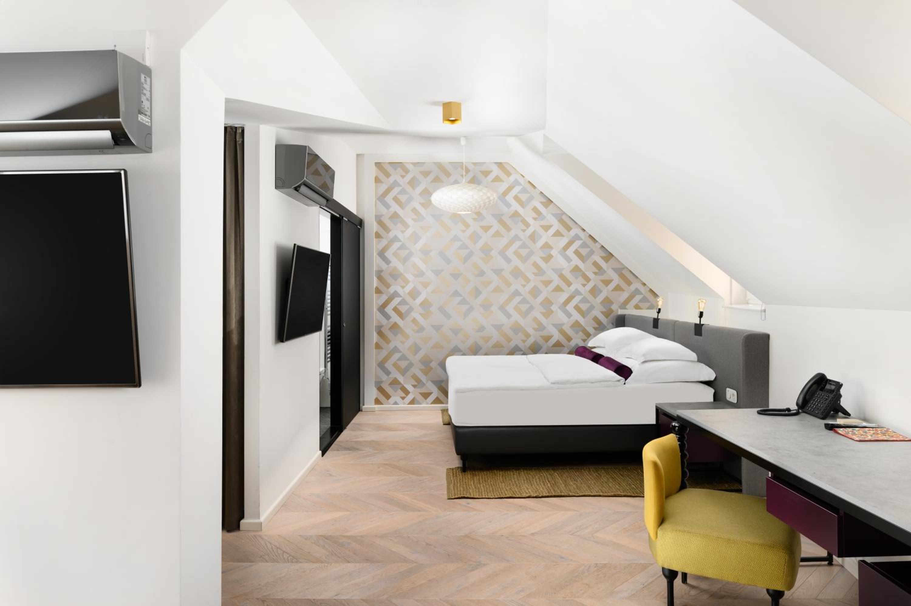 Petite Maison Suite