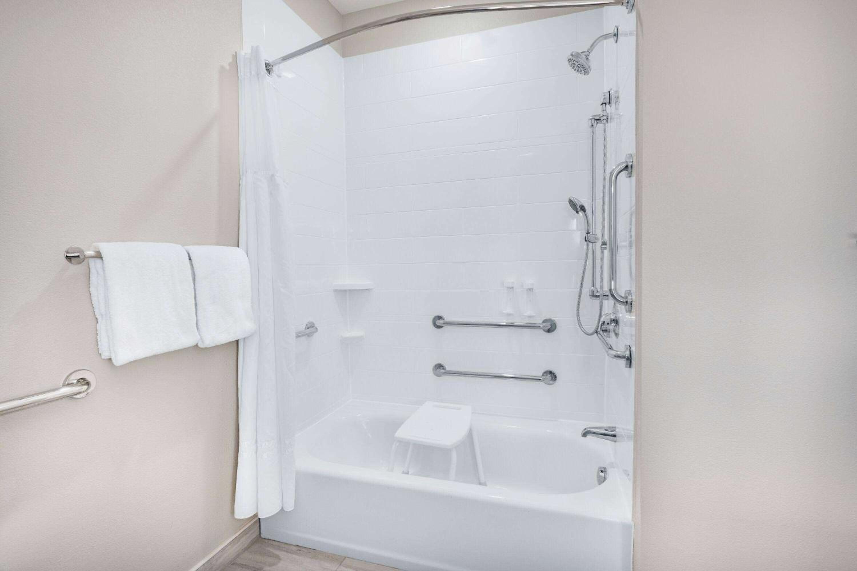 King Suite with Mobility Access and Bathtub with Grab Bars, Non-Smoking