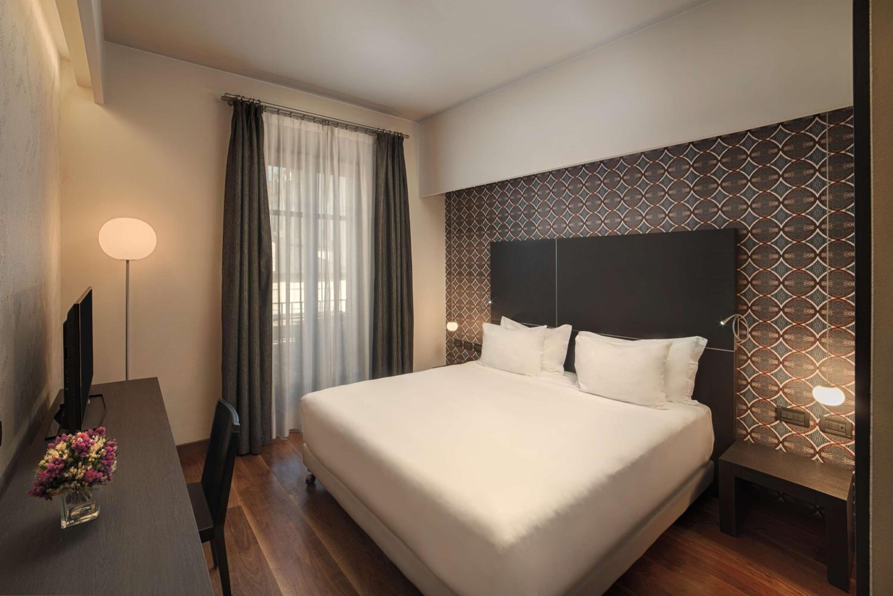 Superior Double or Twin Room - Photo 1