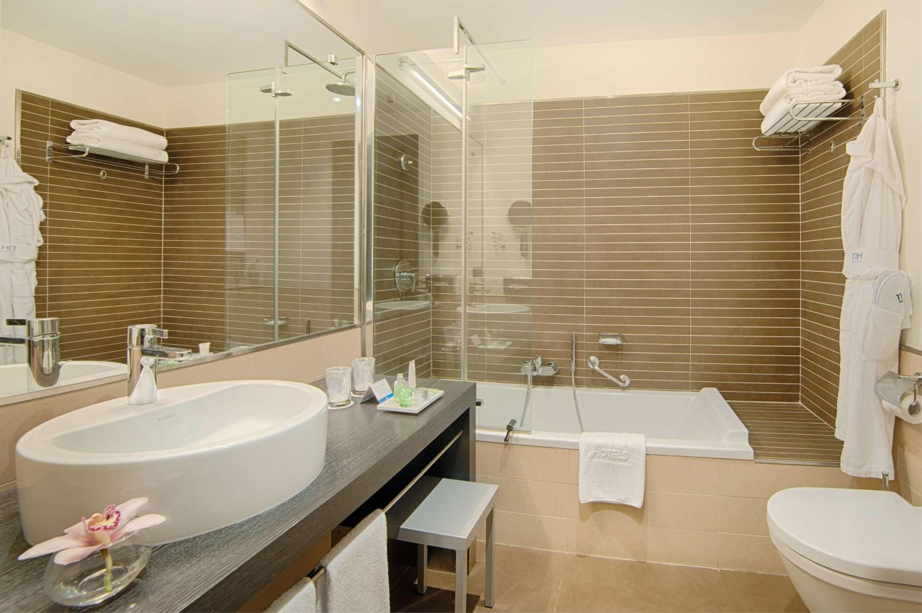Premium Double Or Twin Room Free Parking - Photo 7