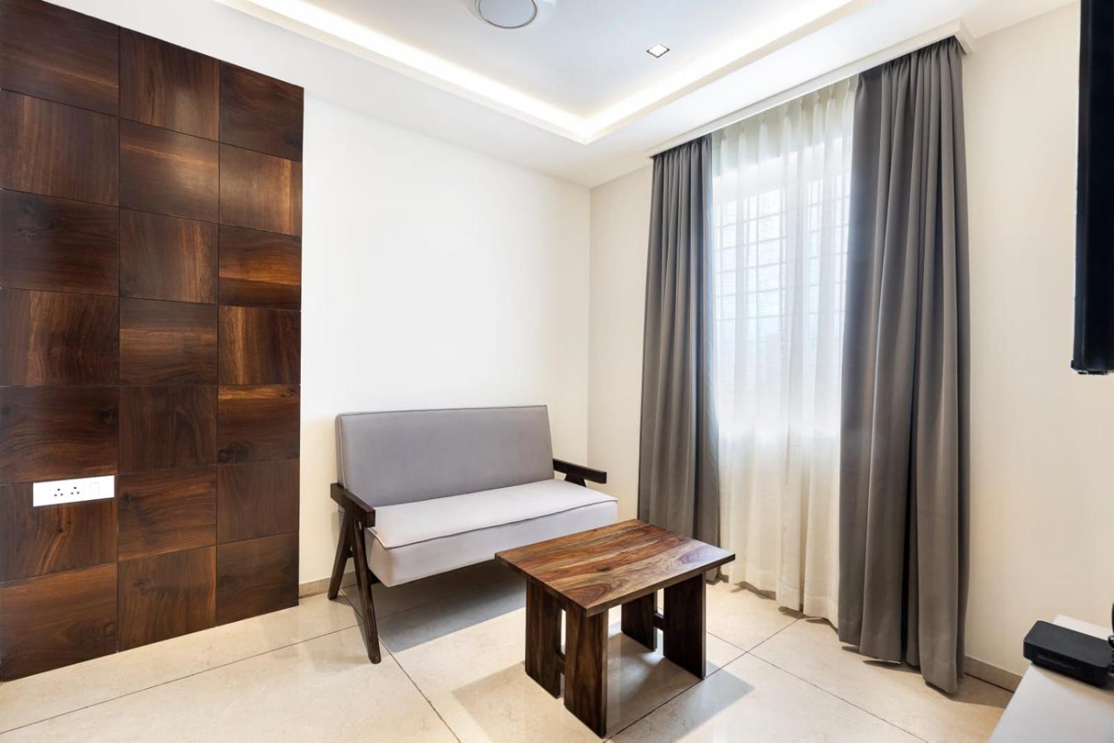Suite - Photo 2