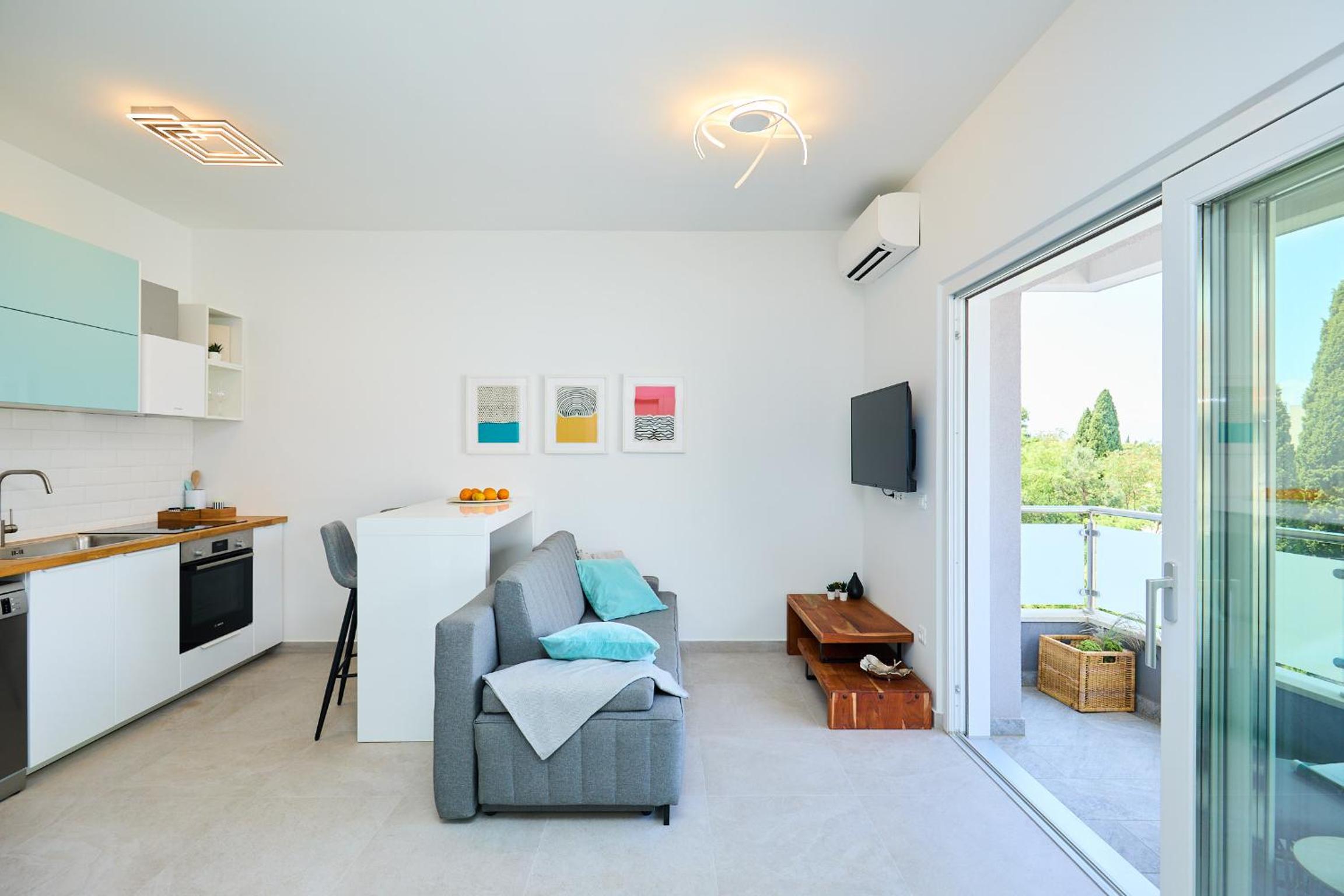 One-Bedroom Apartment