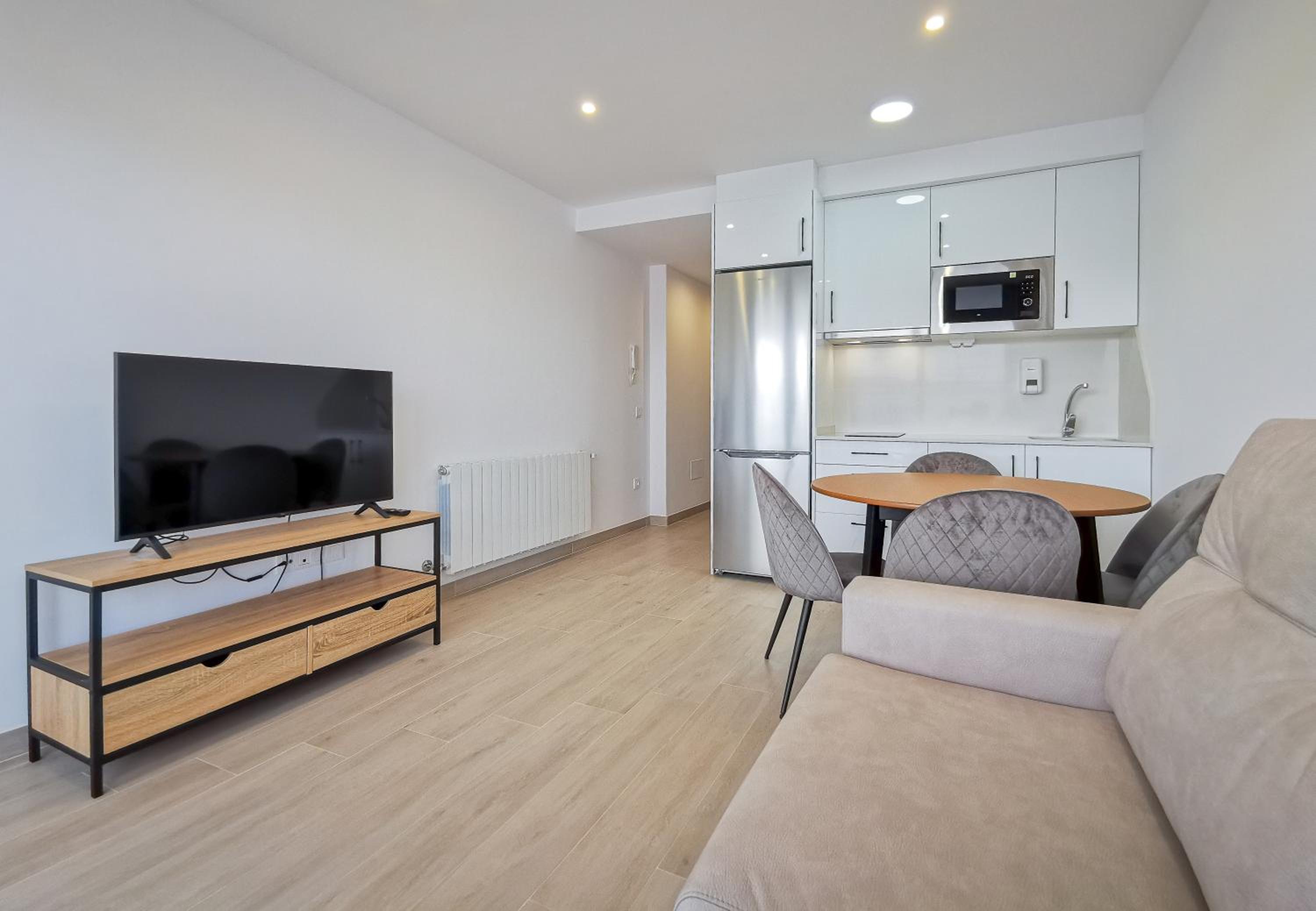 One-Bedroom Apartment photo 3
