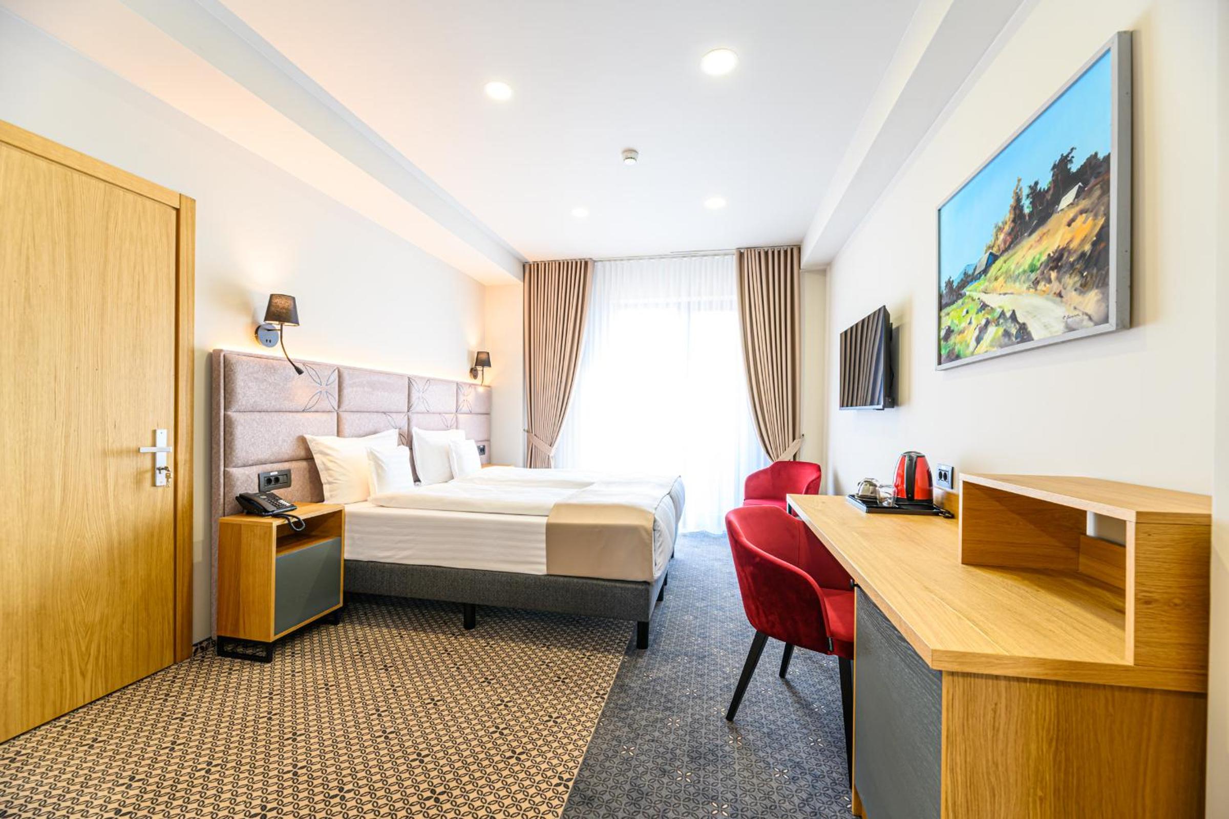 Superior Family Interconnected Room photo 3