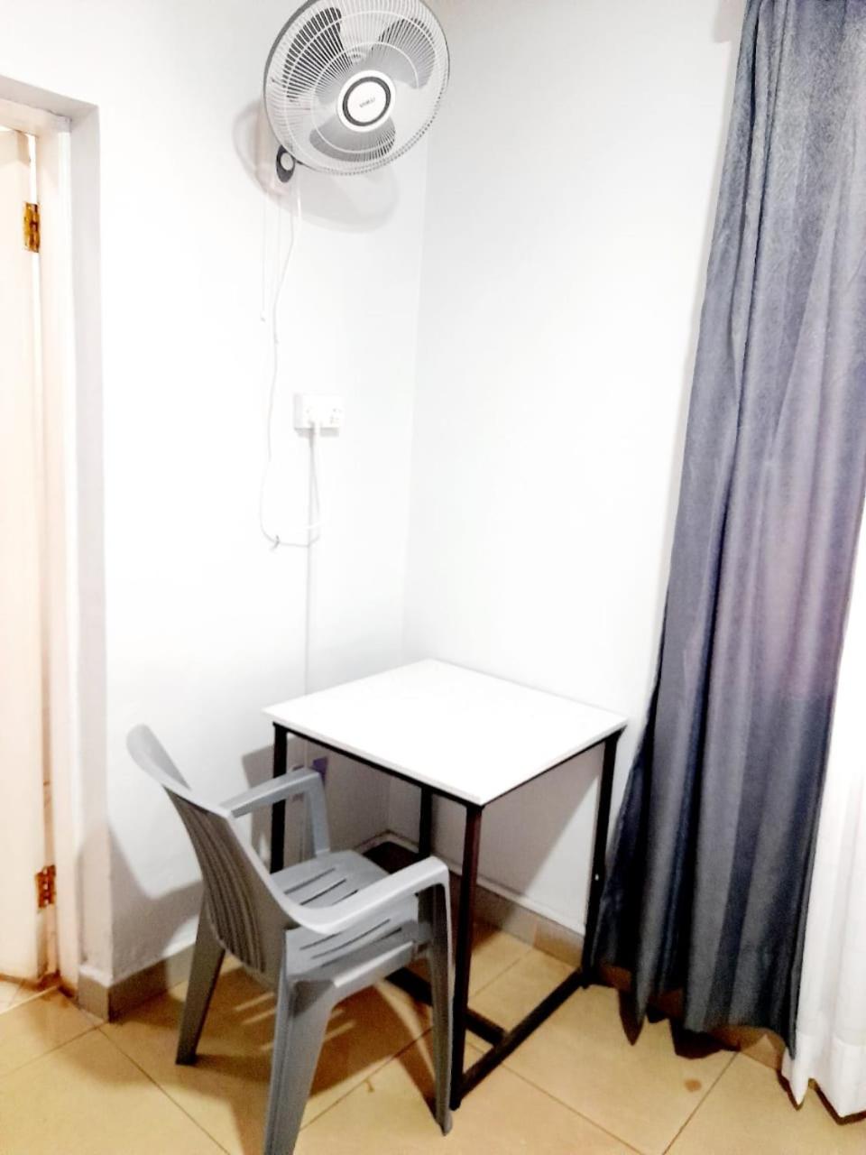Budget Double Room photo 2