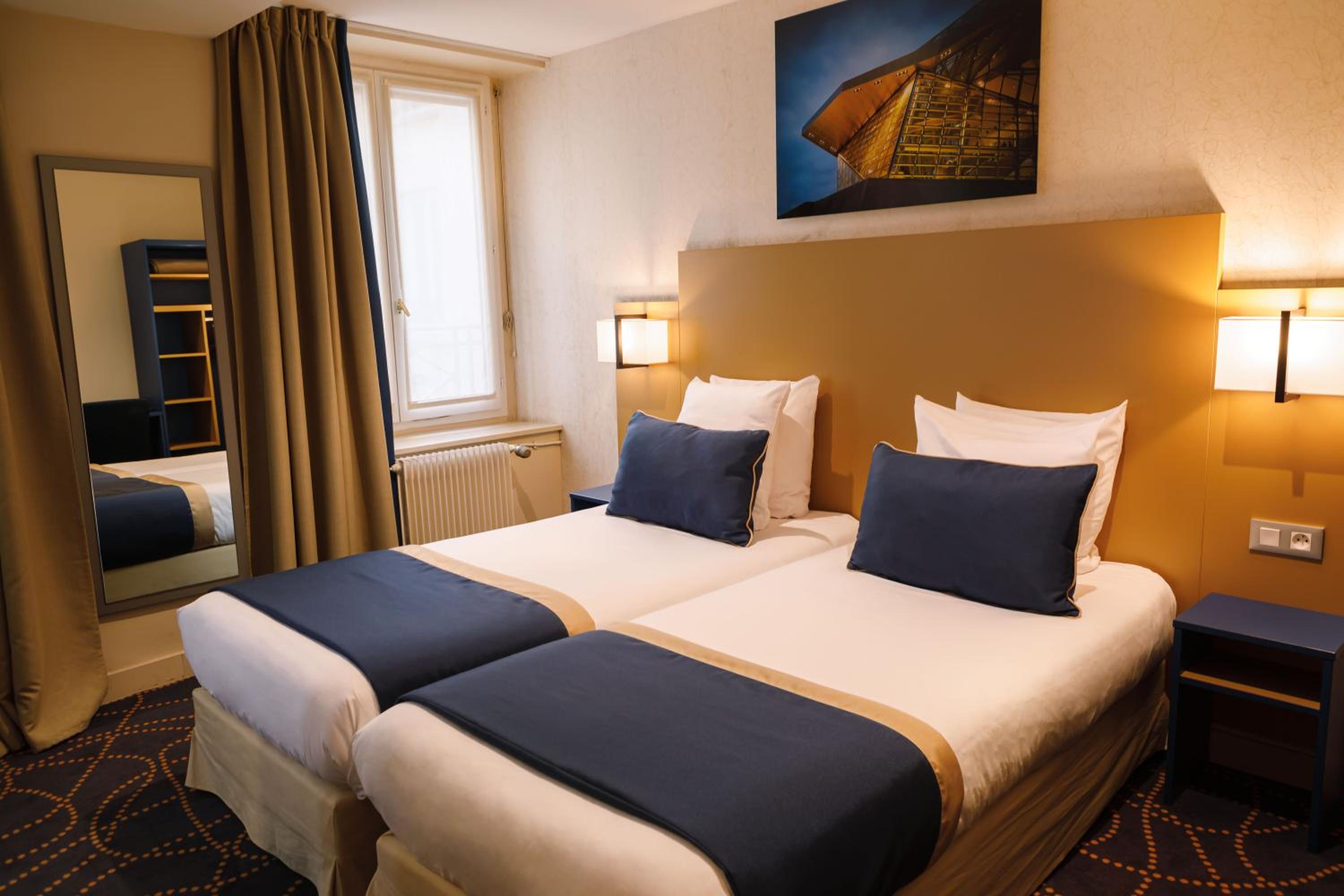 Air-conditioned Comfort Double Room