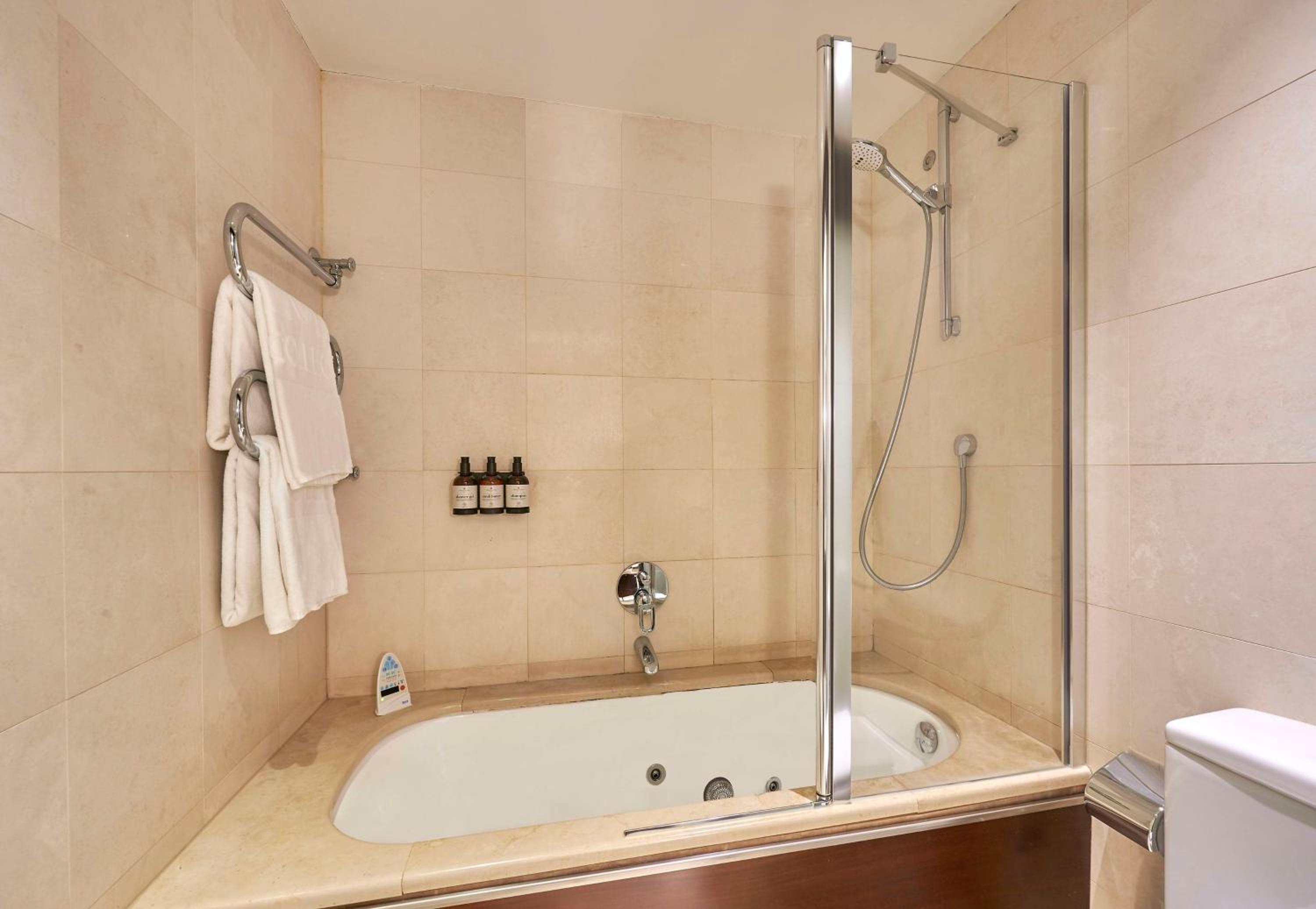 Superior Double or Twin Room with Sea View - Photo 4