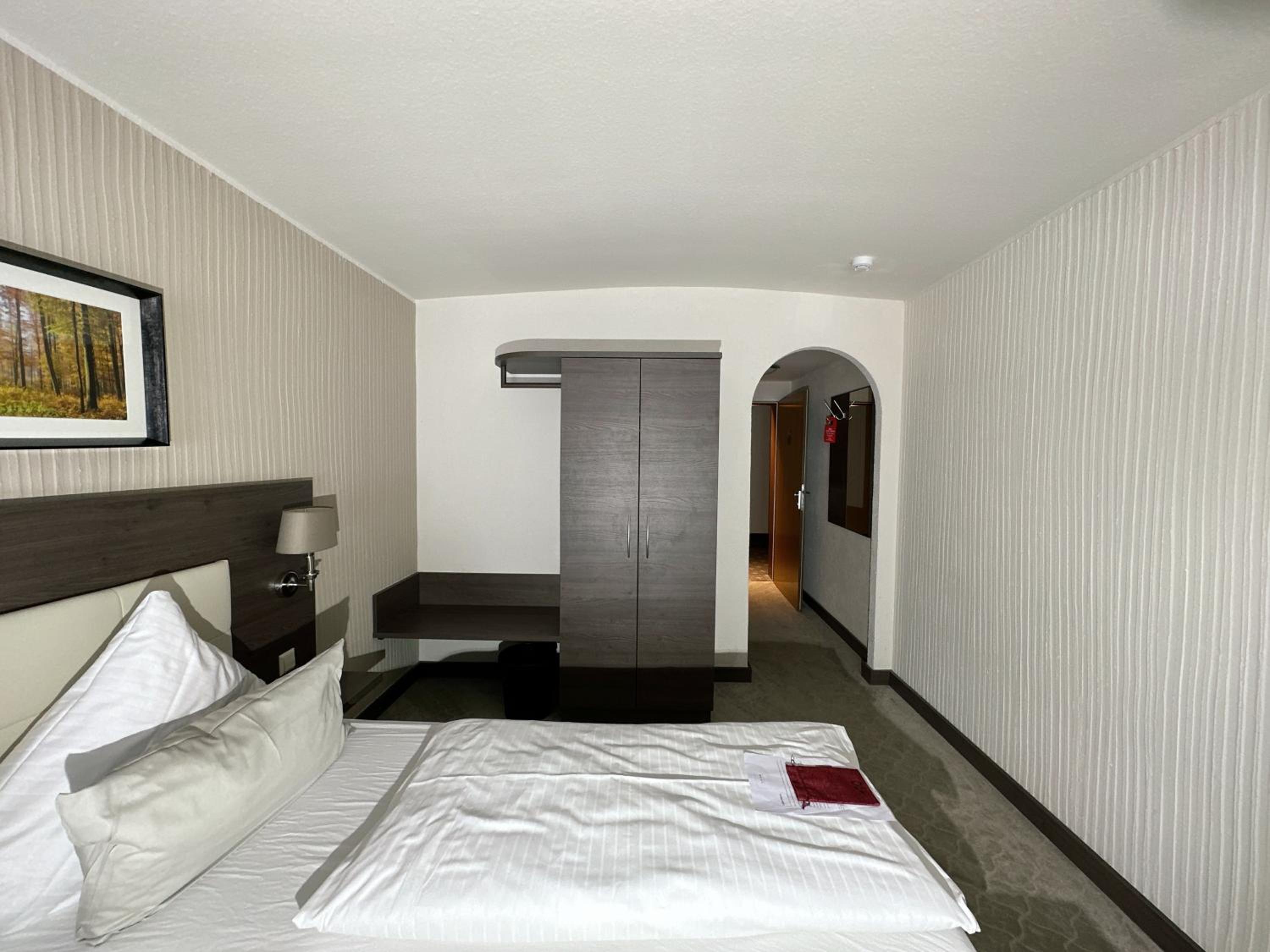 Single Room photo 2