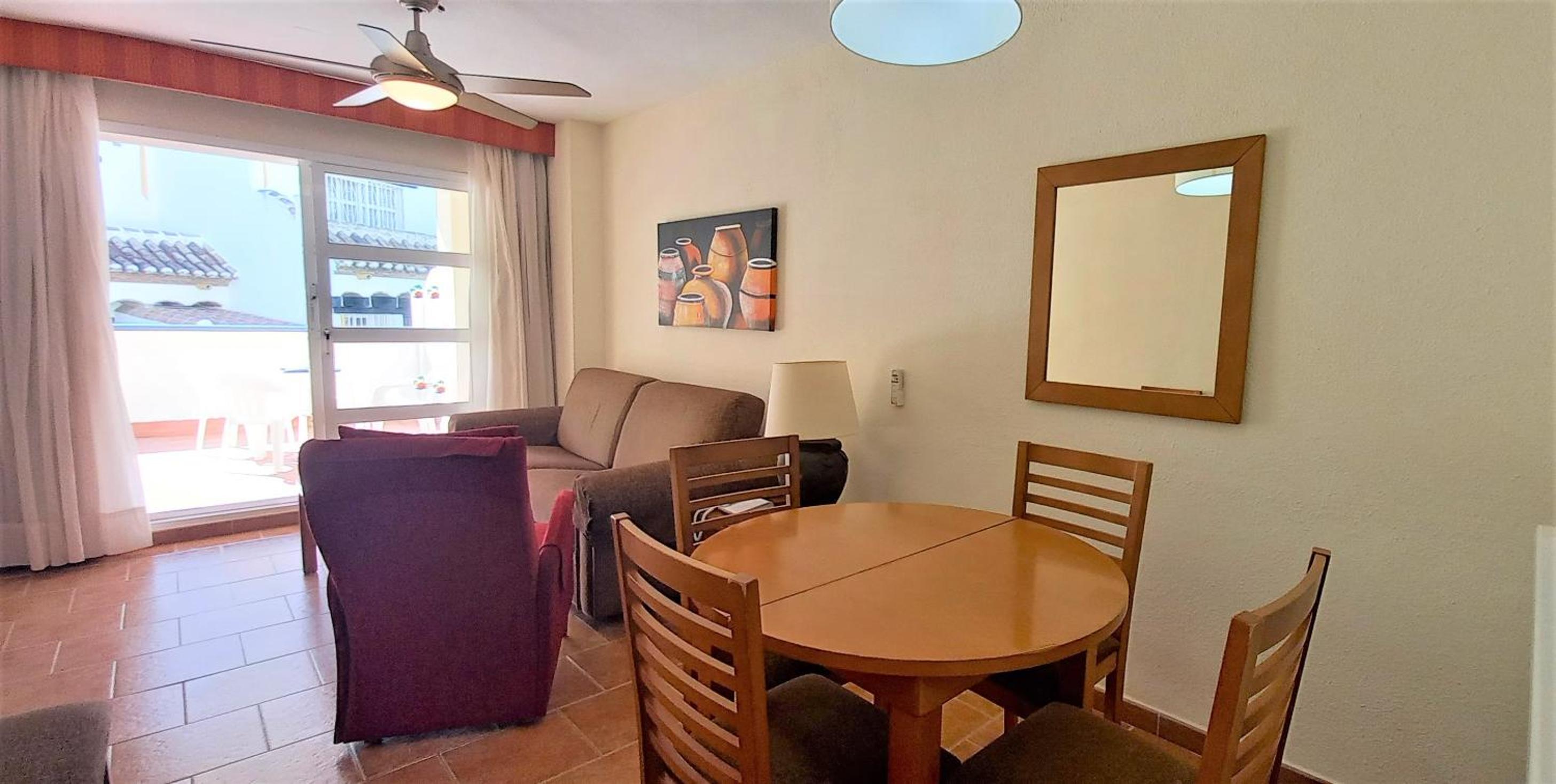 Two-Bedroom Apartment (3-4 Adults) photo 3