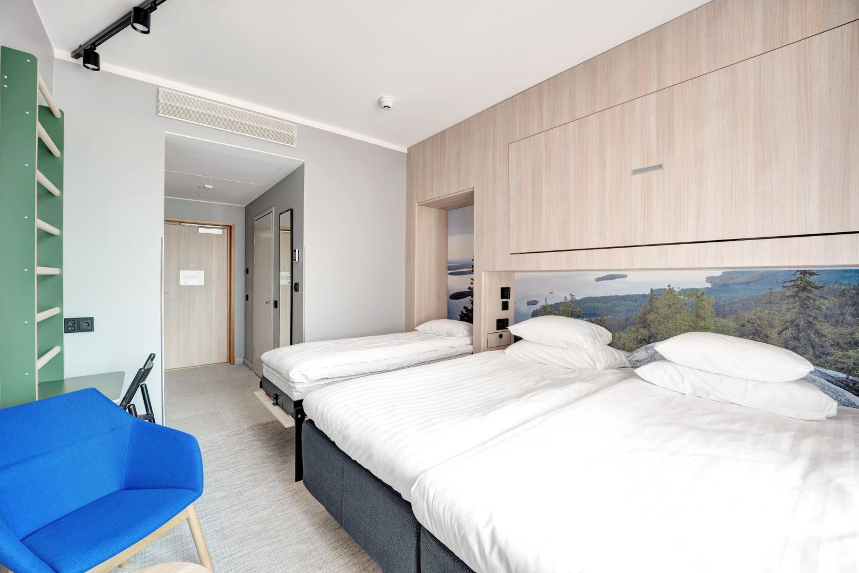 Standard Quadruple Room - Photo 5